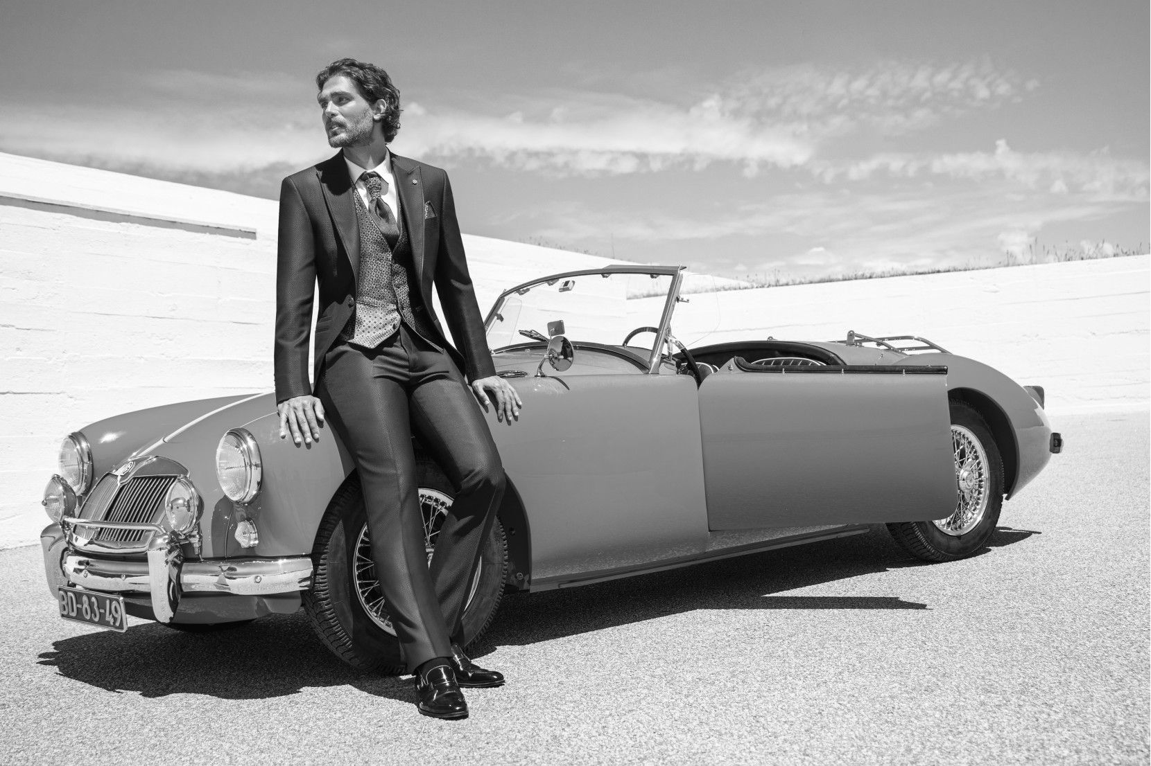 Trajes de novio negros: insprate