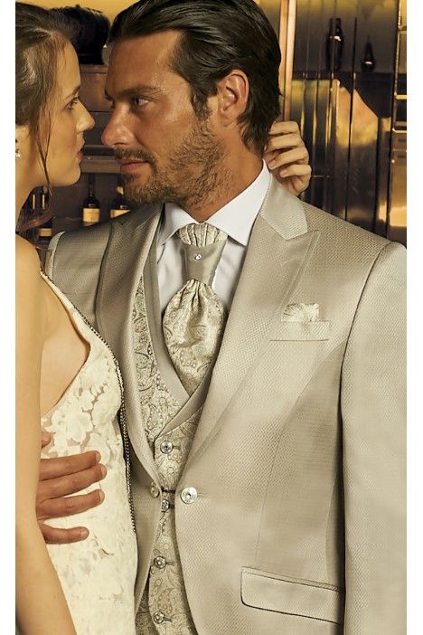Beige groom suit Wedding 30.22.690