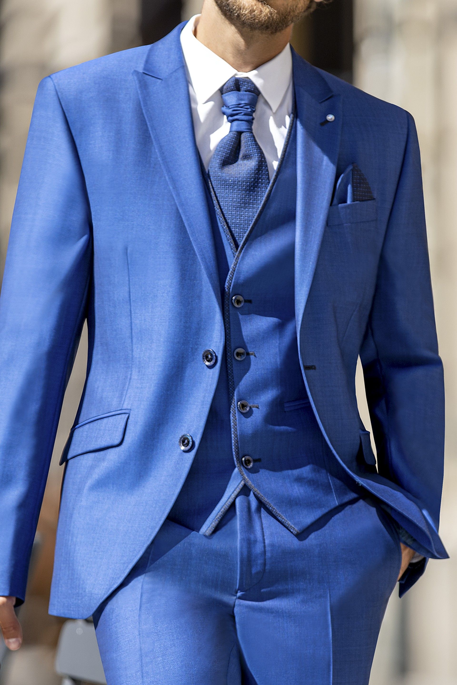 Traje de novio Eternal azul 42.18.343