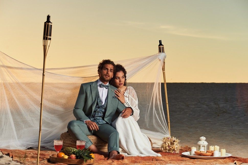 Beach wedding: the top five wedding suits