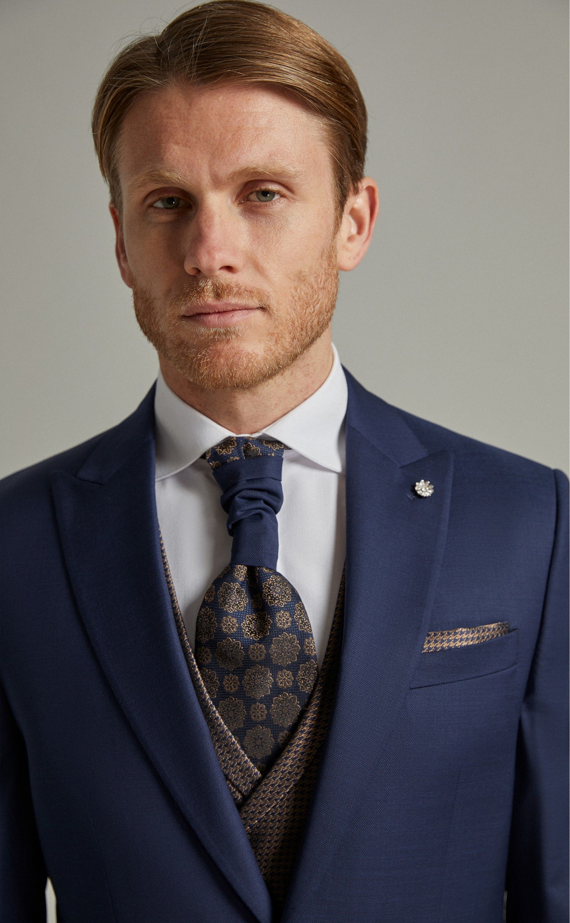 Traje de novio Eternal azul 25.23.311