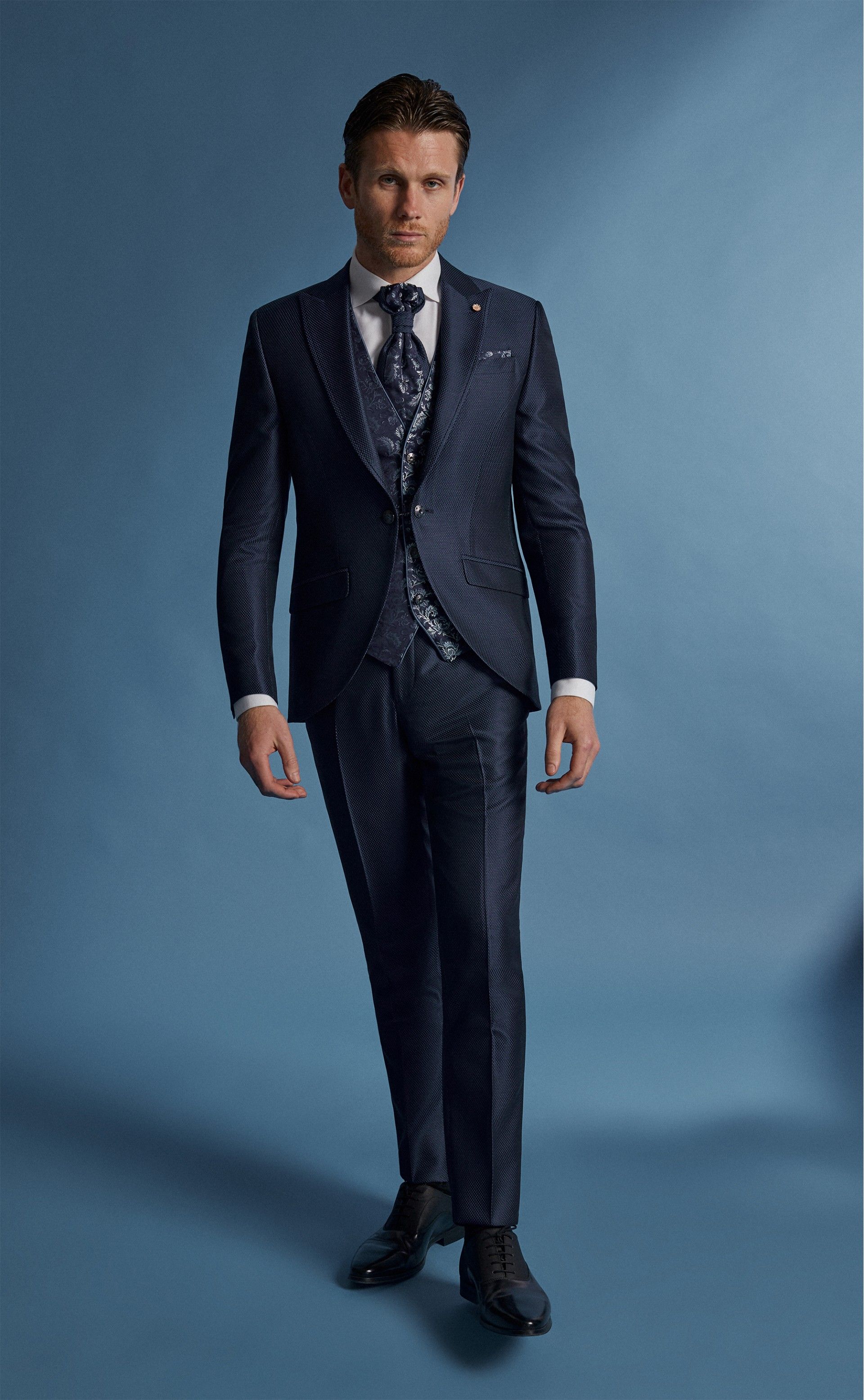 Traje de novio Wedding azul 34.23.320