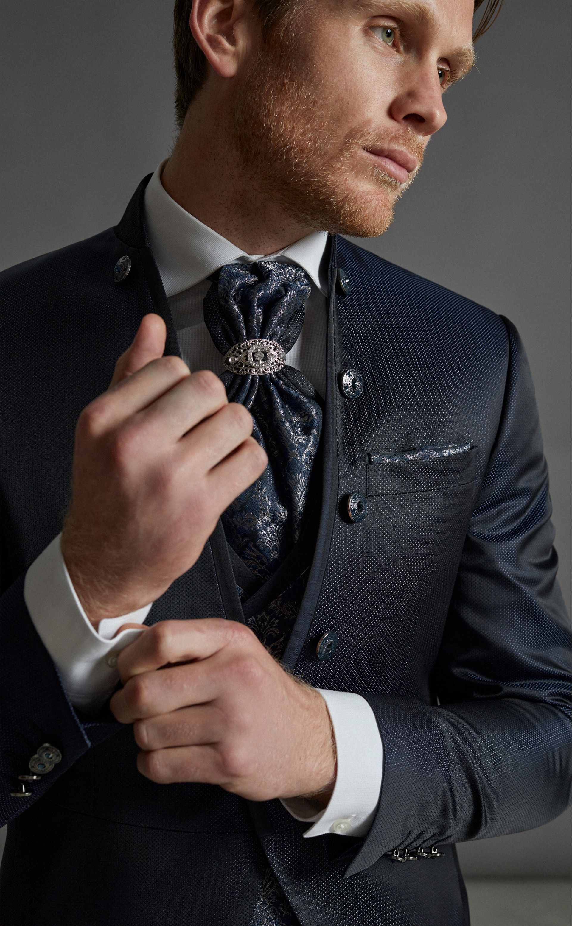 Traje de novio Wedding azul 36.23.300