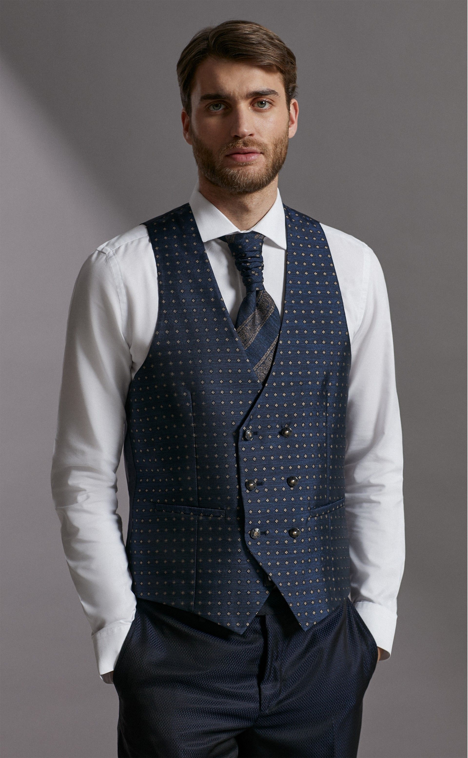 Costume de marié Wedding noir 44.23.301