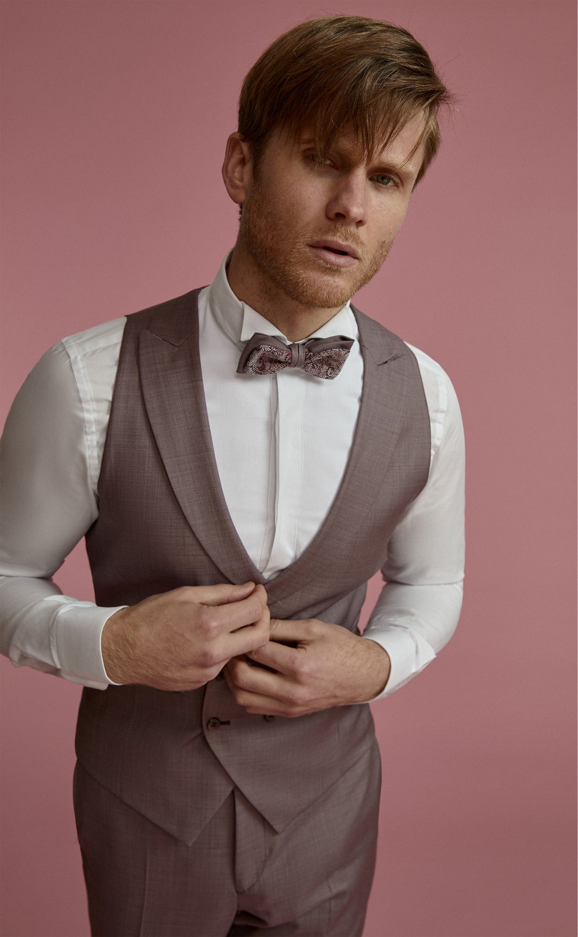 Traje de novio Feel burdeos 77.23.510