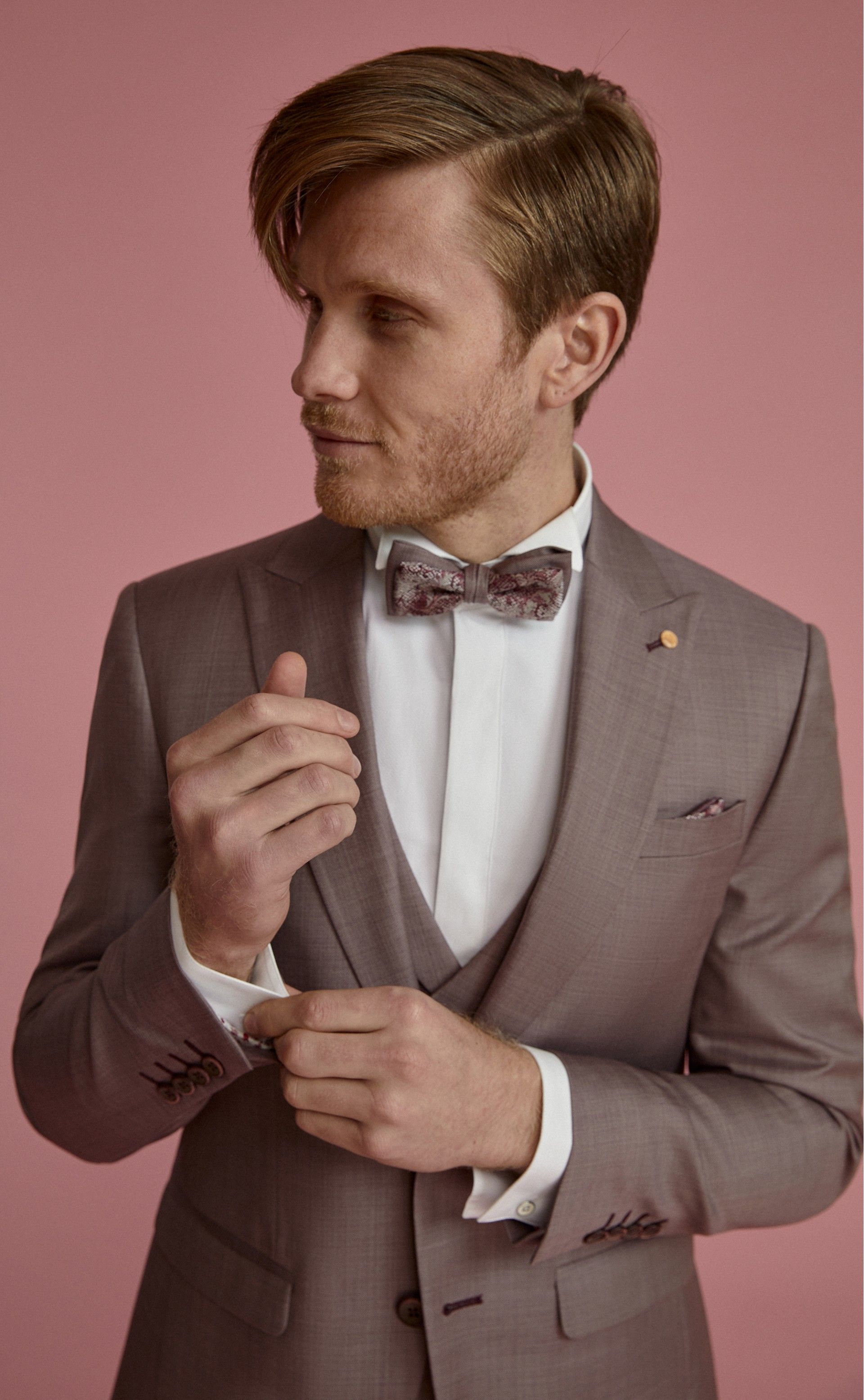 Traje de novio Feel burdeos 77.23.510