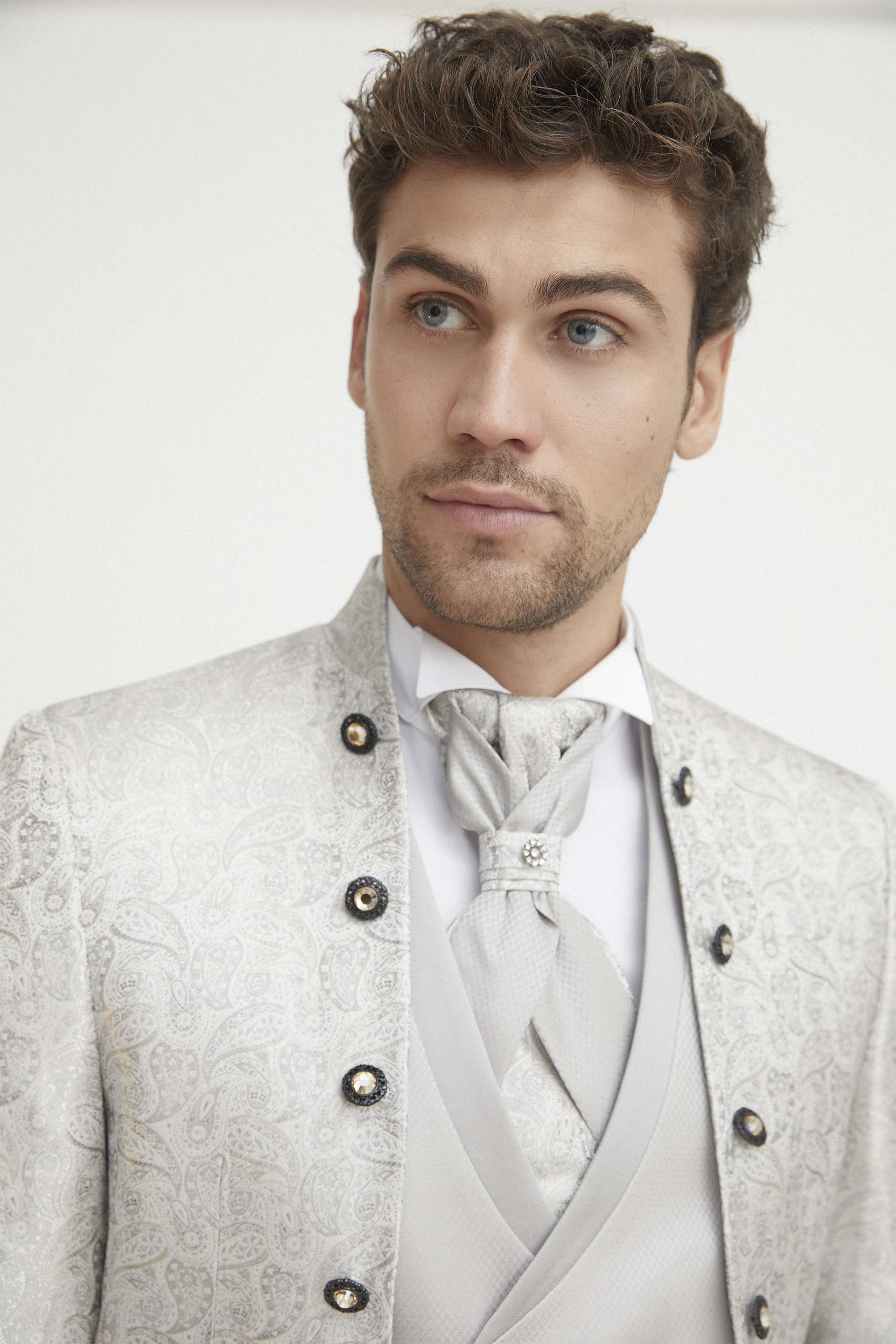 Traje de novio Trend beige 37.22.690