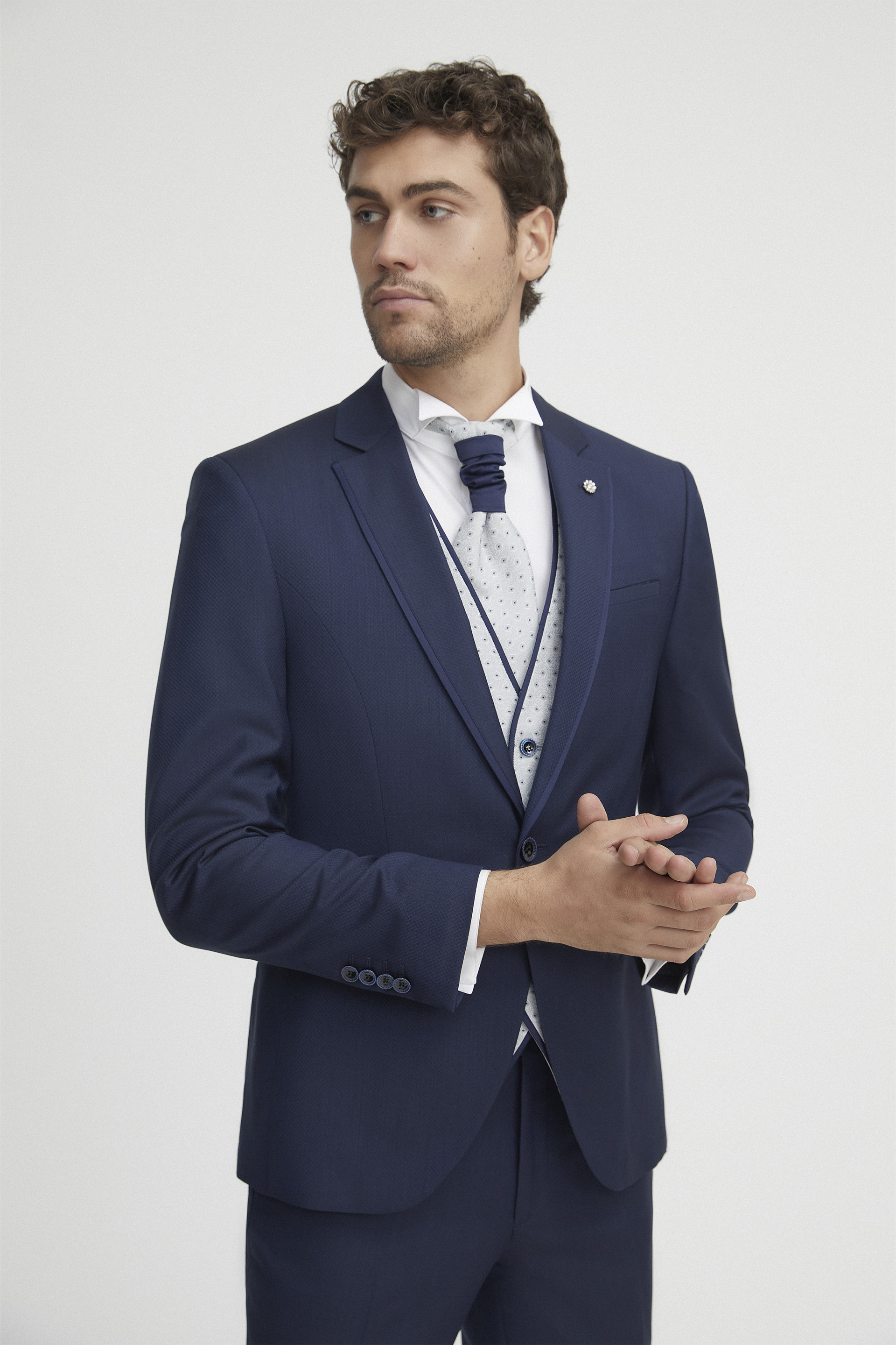 Traje de novio Eternal azul 14.22.310