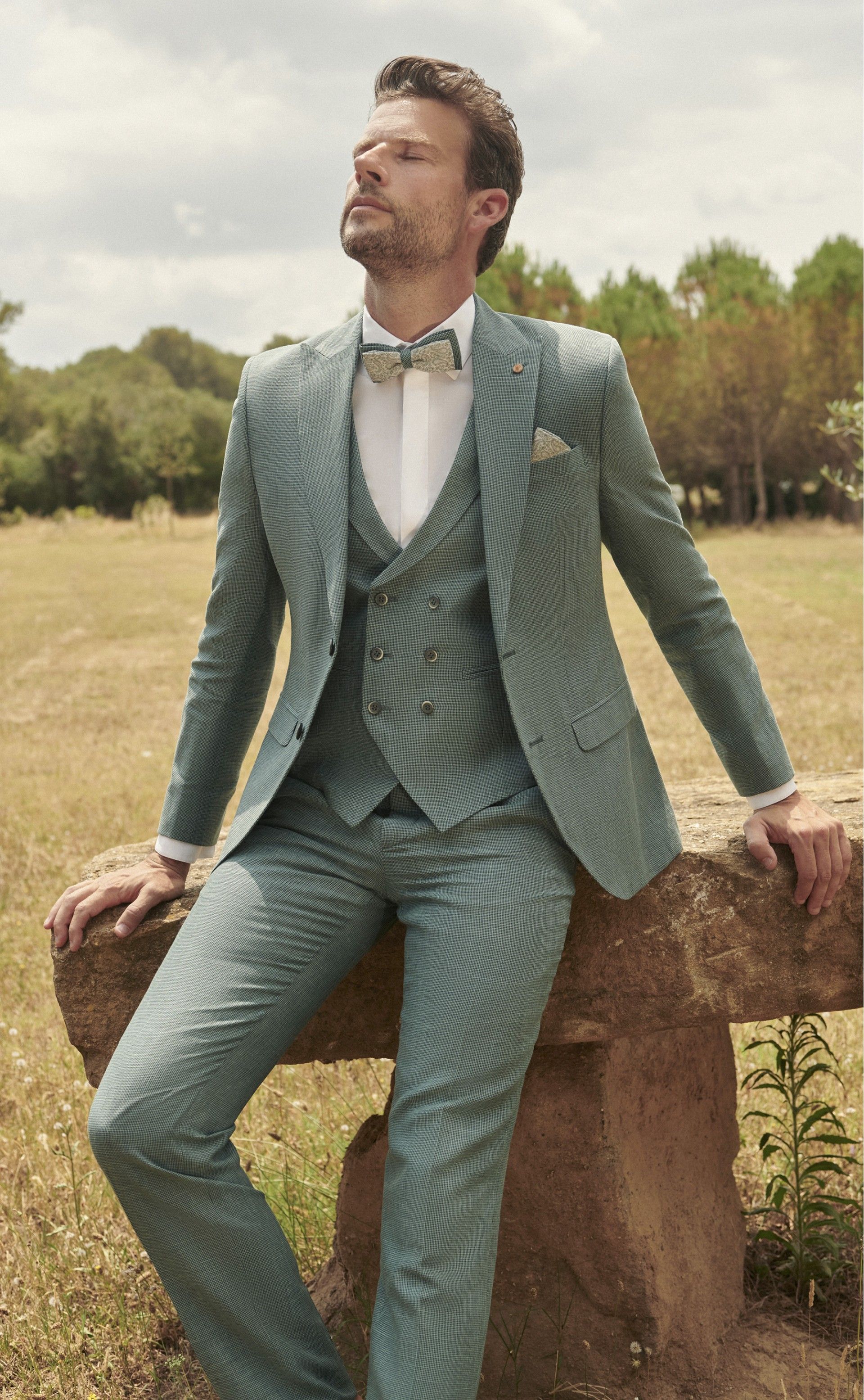 Traje de novio FEEL azul claro 80.24.900