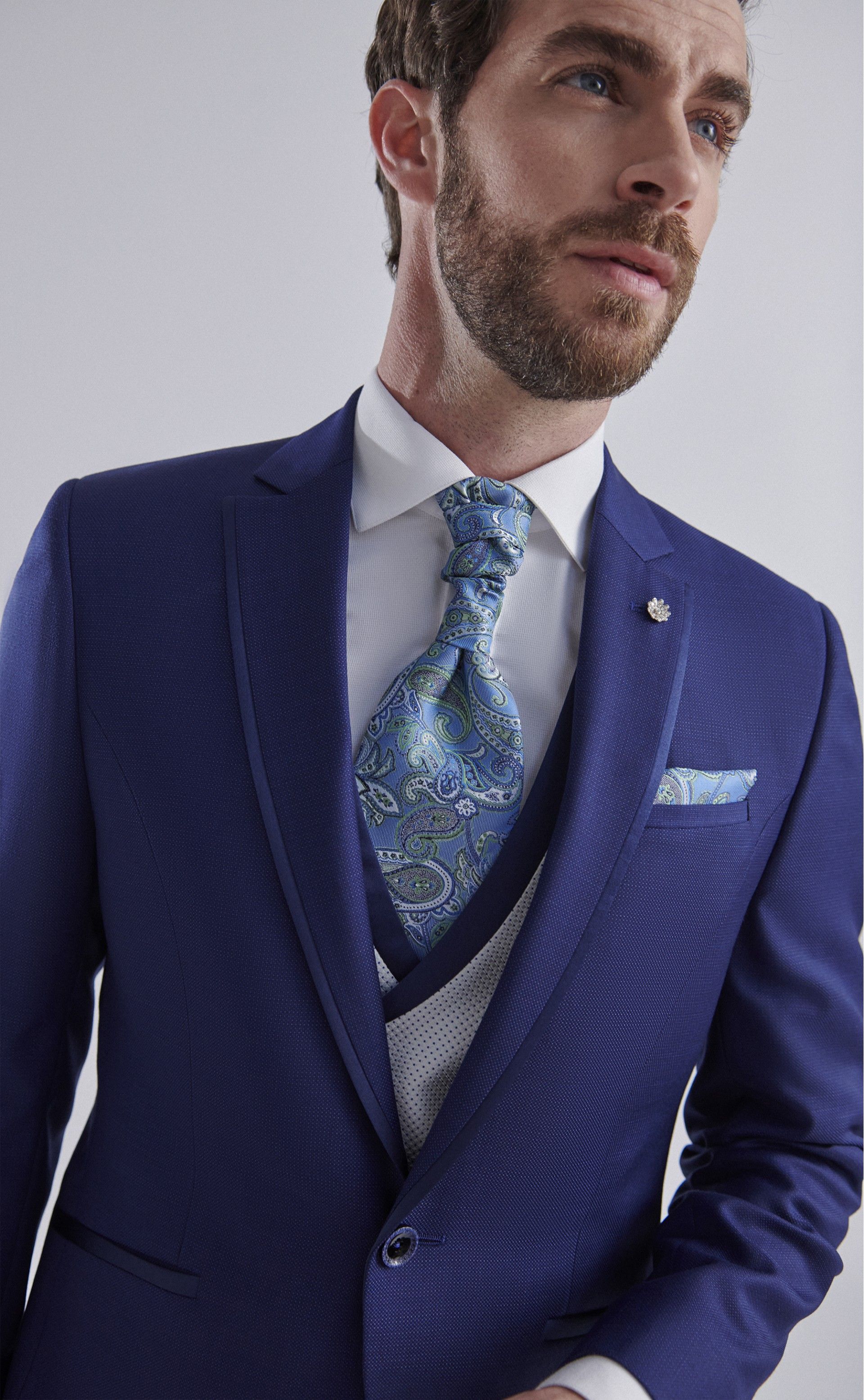 Traje de novio ETERNAL azul medio 10.24.320