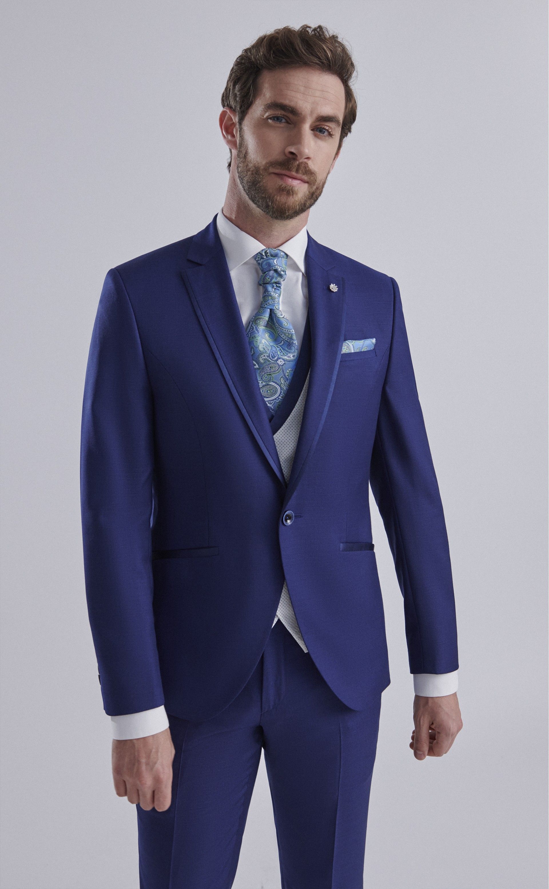 Traje de novio ETERNAL azul medio 10.24.320