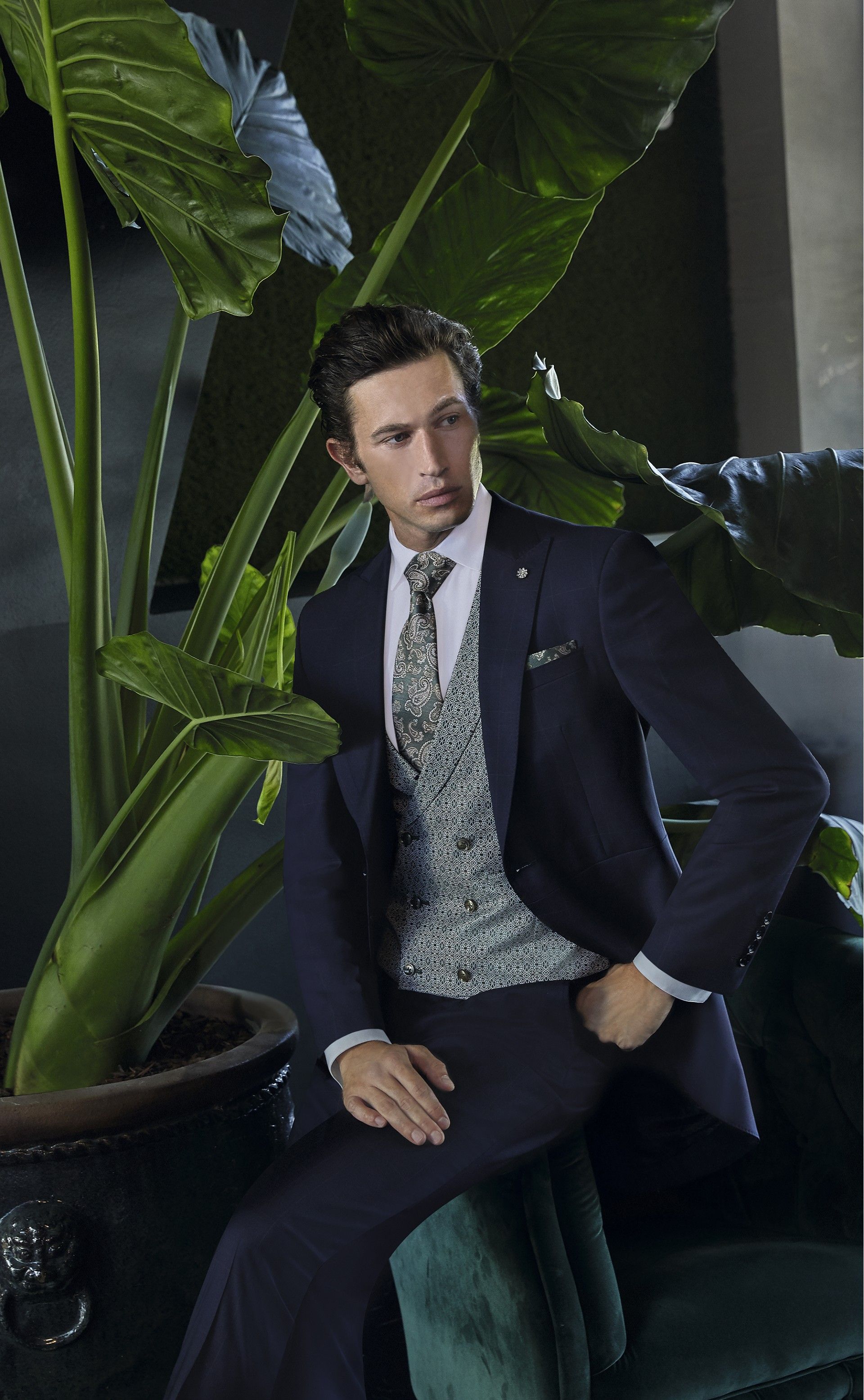 Dark blue groom suit ETERNAL 22.24.301