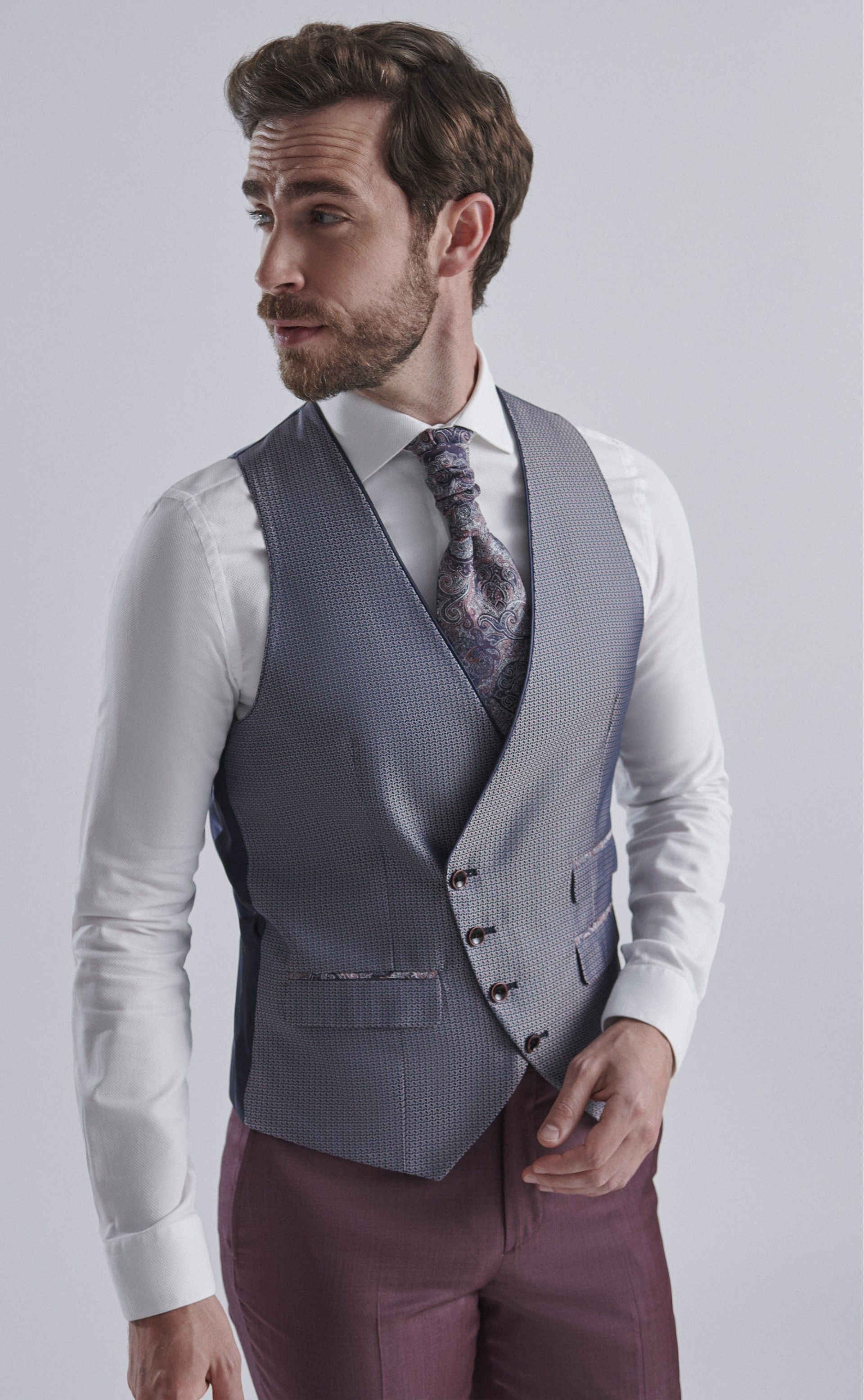 Traje de novio ETERNAL burdeos 26.24.510