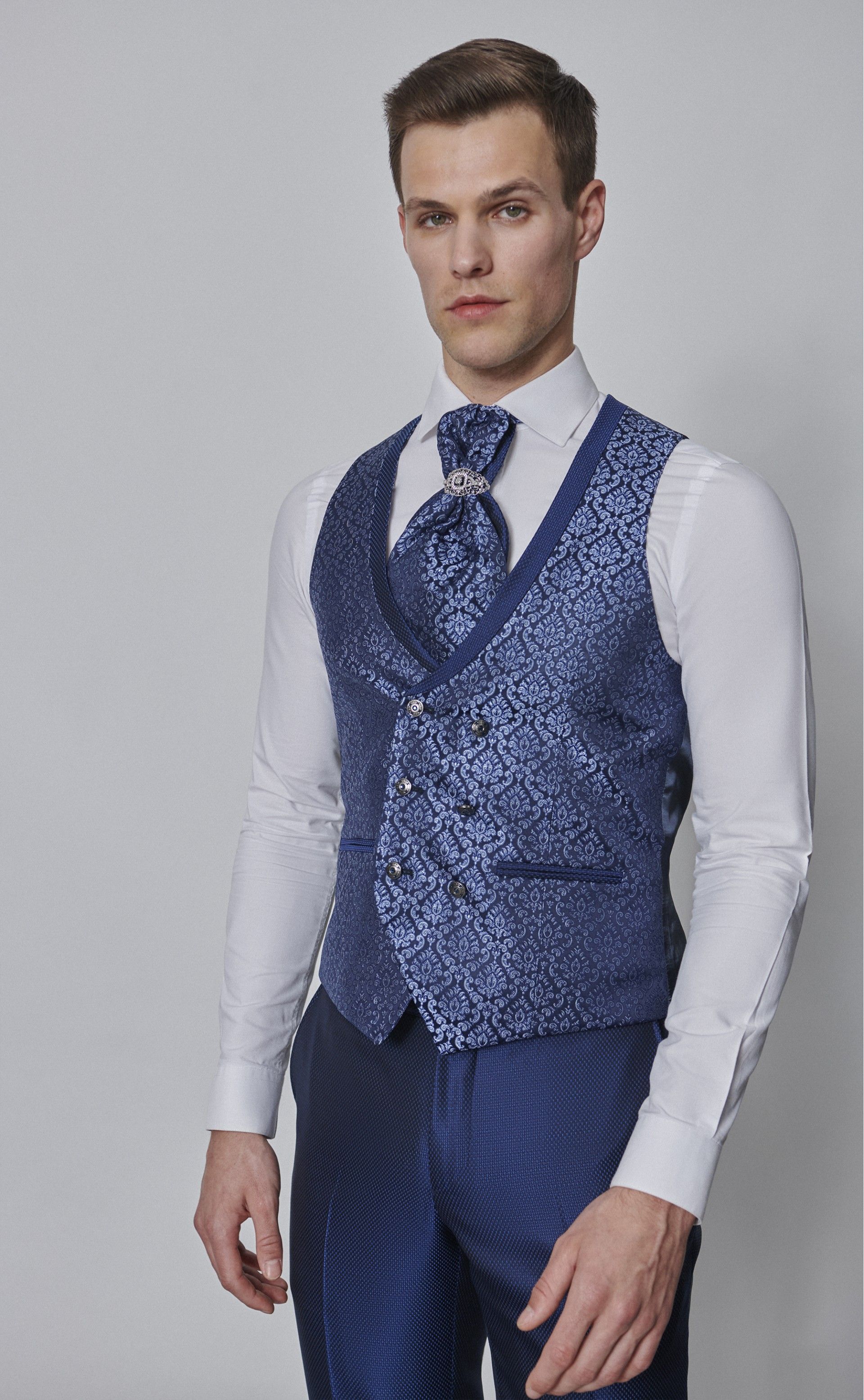 Traje de novio WEDDING azul oscuro 33.24.322