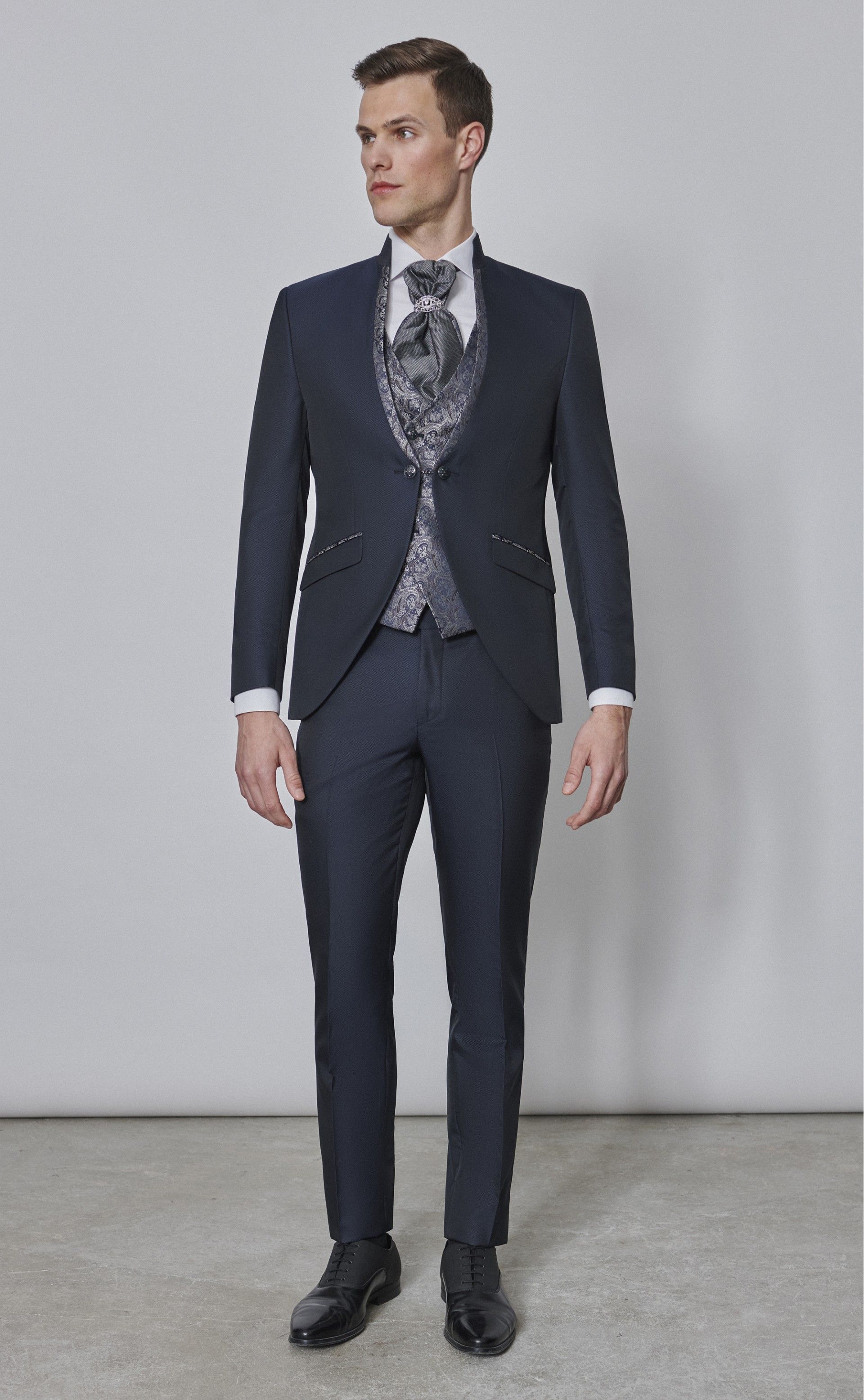 Traje de novio WEDDING azul 42.24.300