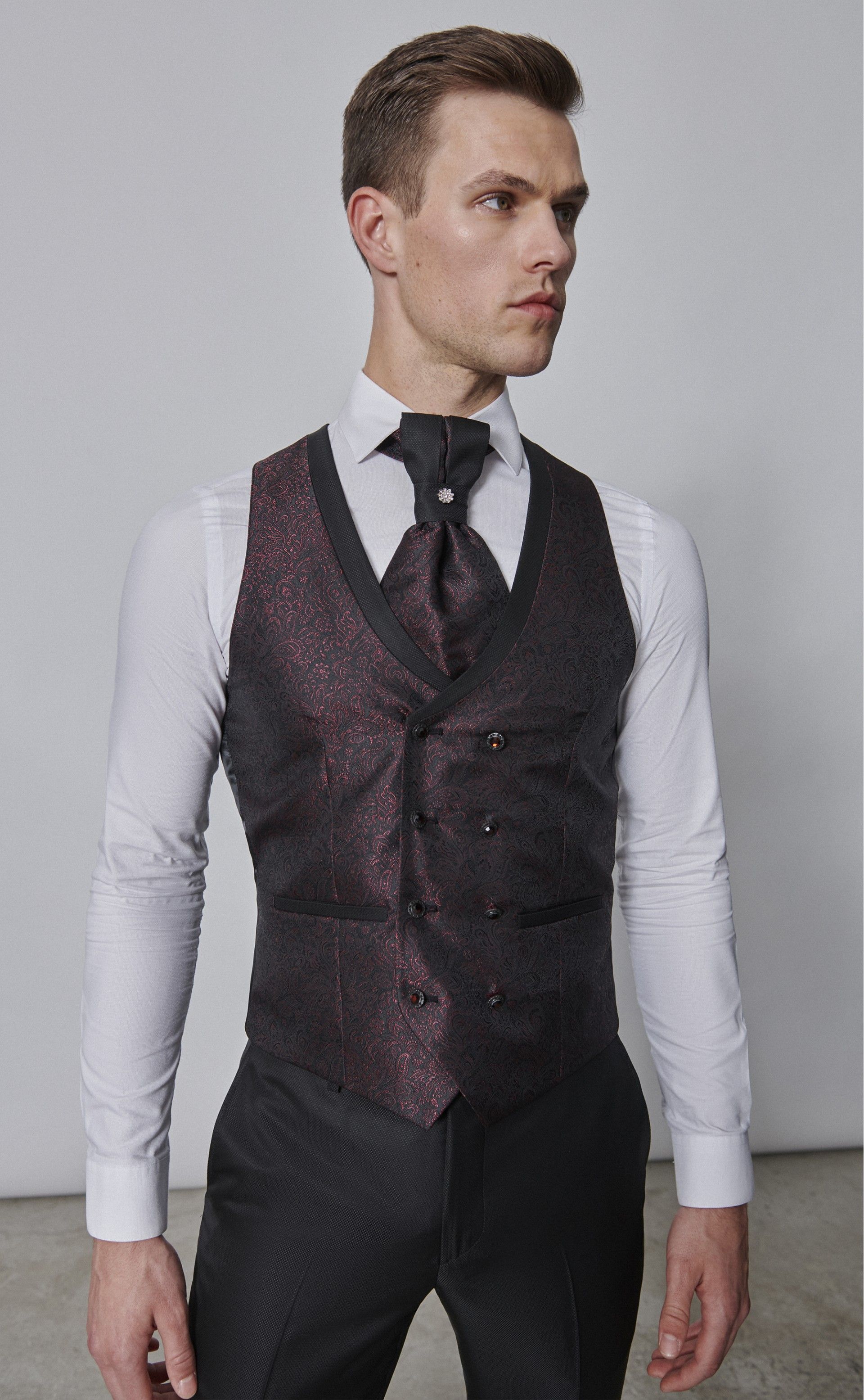 Traje de novio TREND burdeos 58.24.500