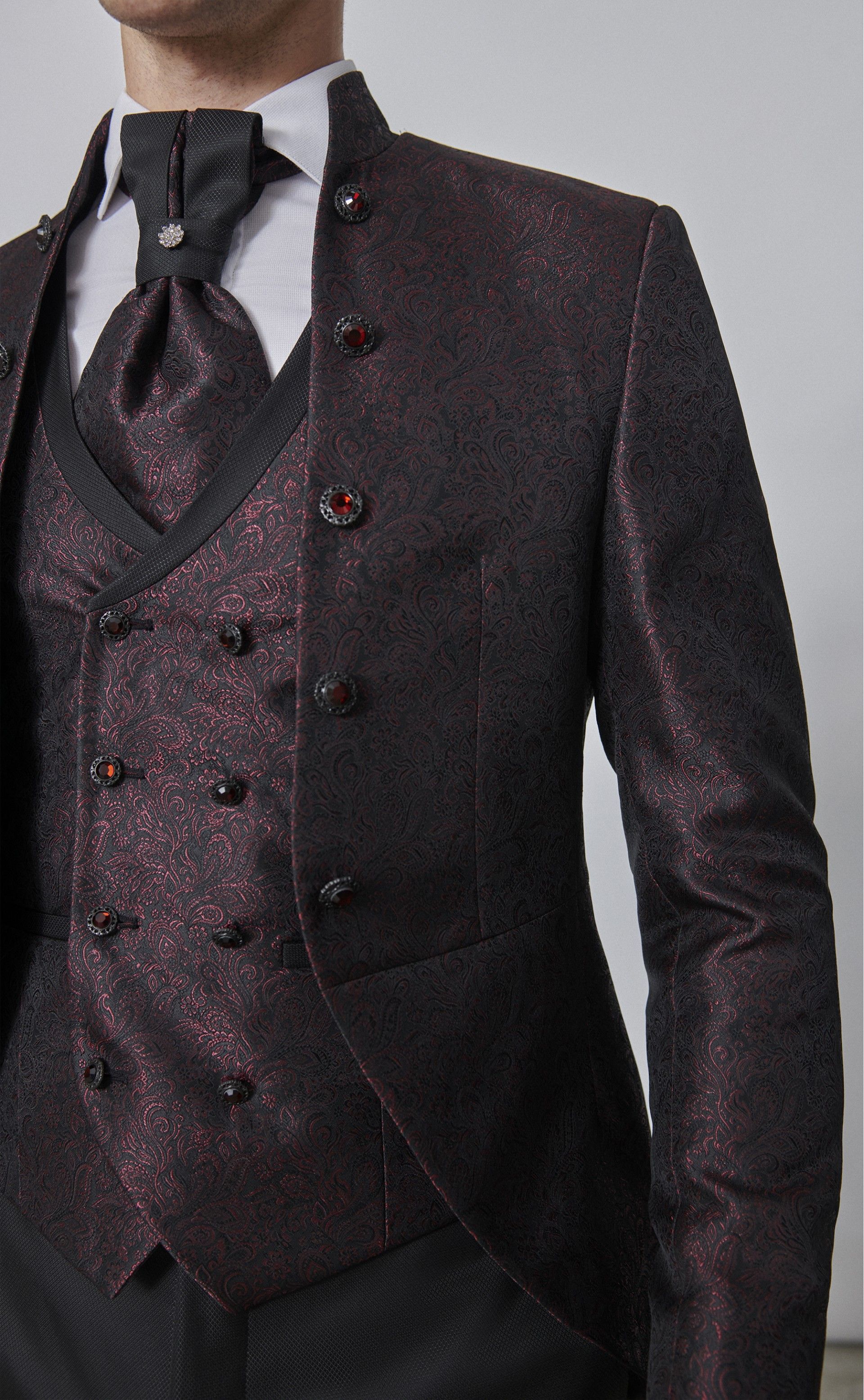 Traje de novio TREND burdeos 58.24.500