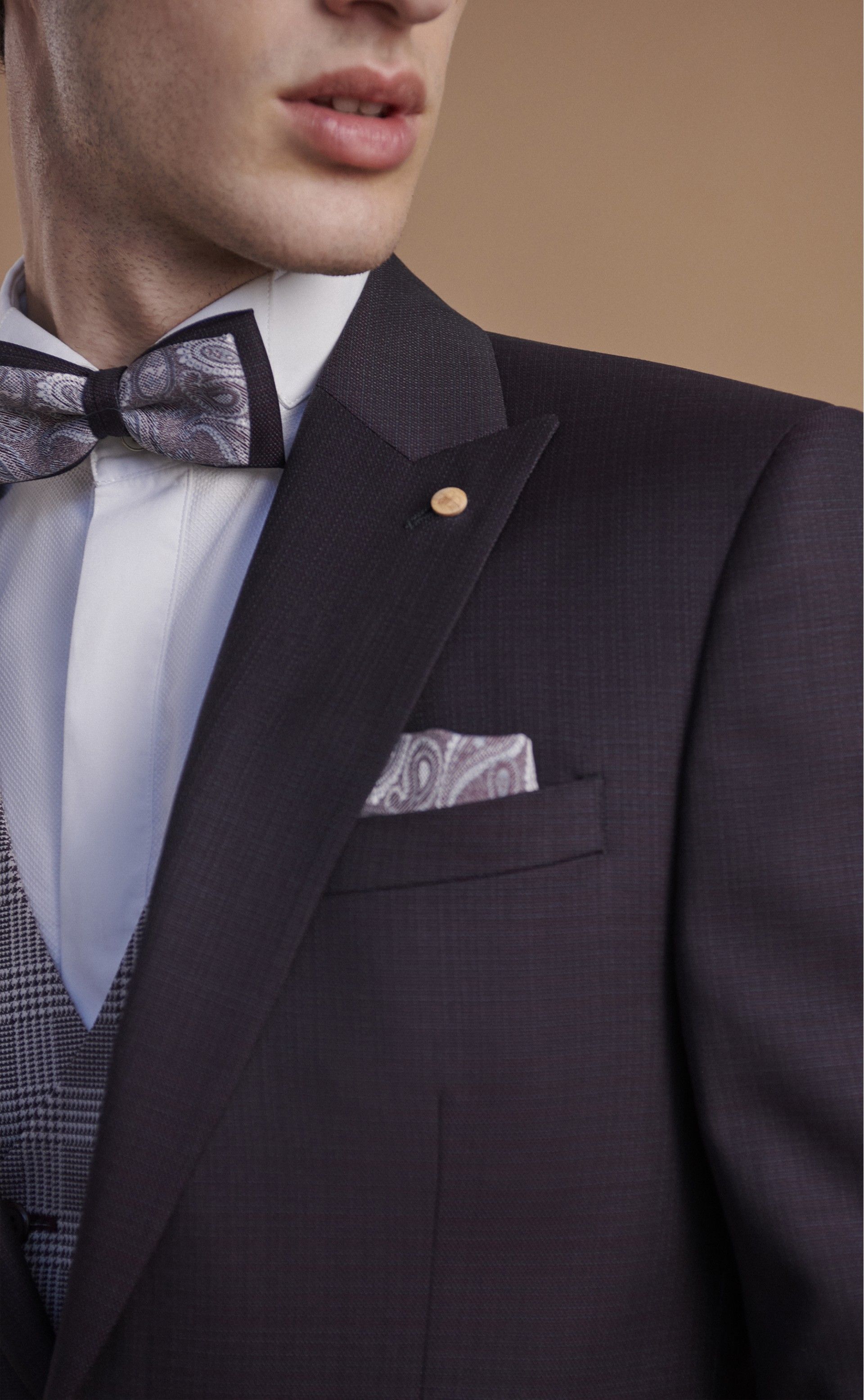 Traje de novio FEEL burdeos 65.24.500