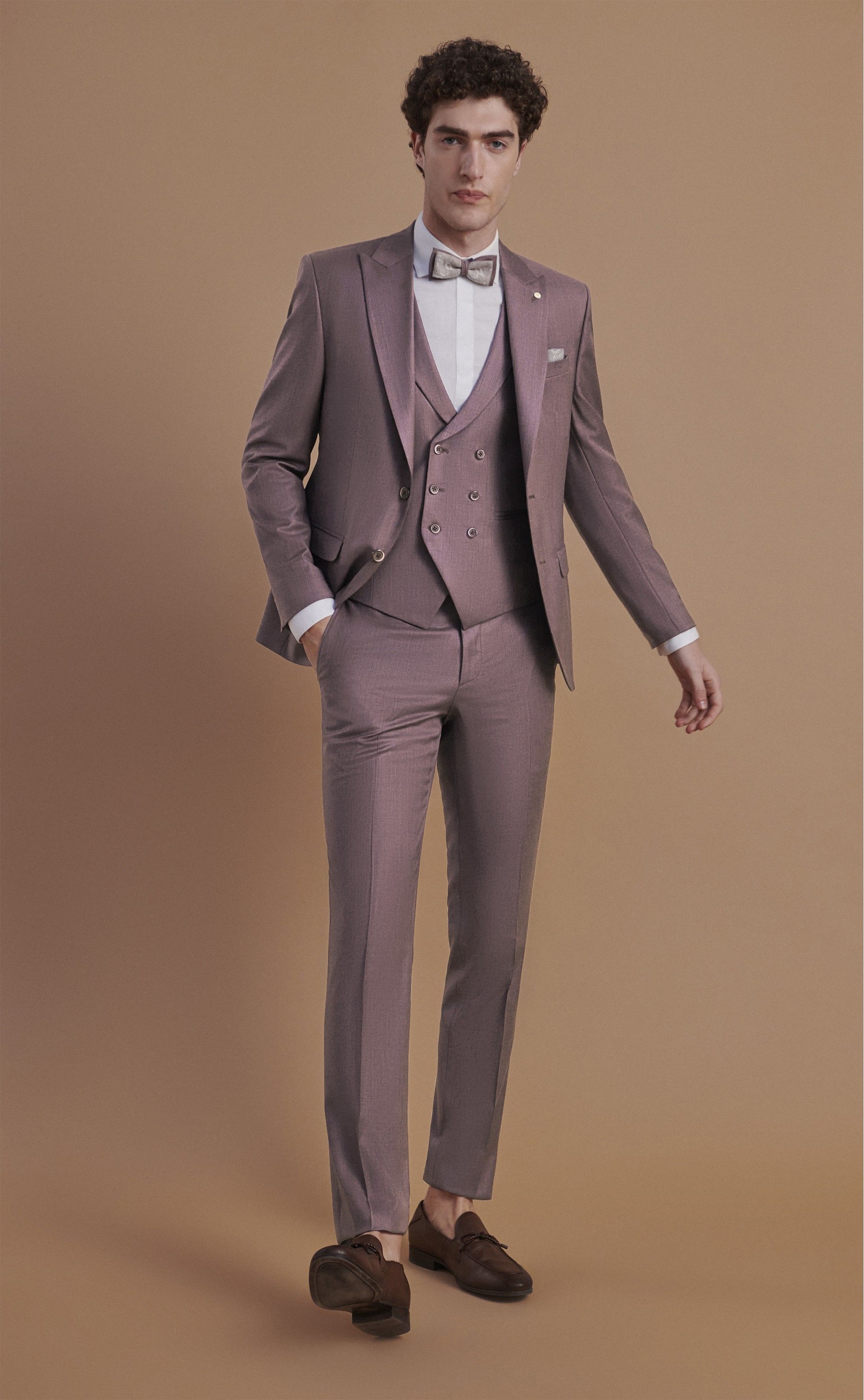 Traje de novio FEEL burdeos 67.24.480B