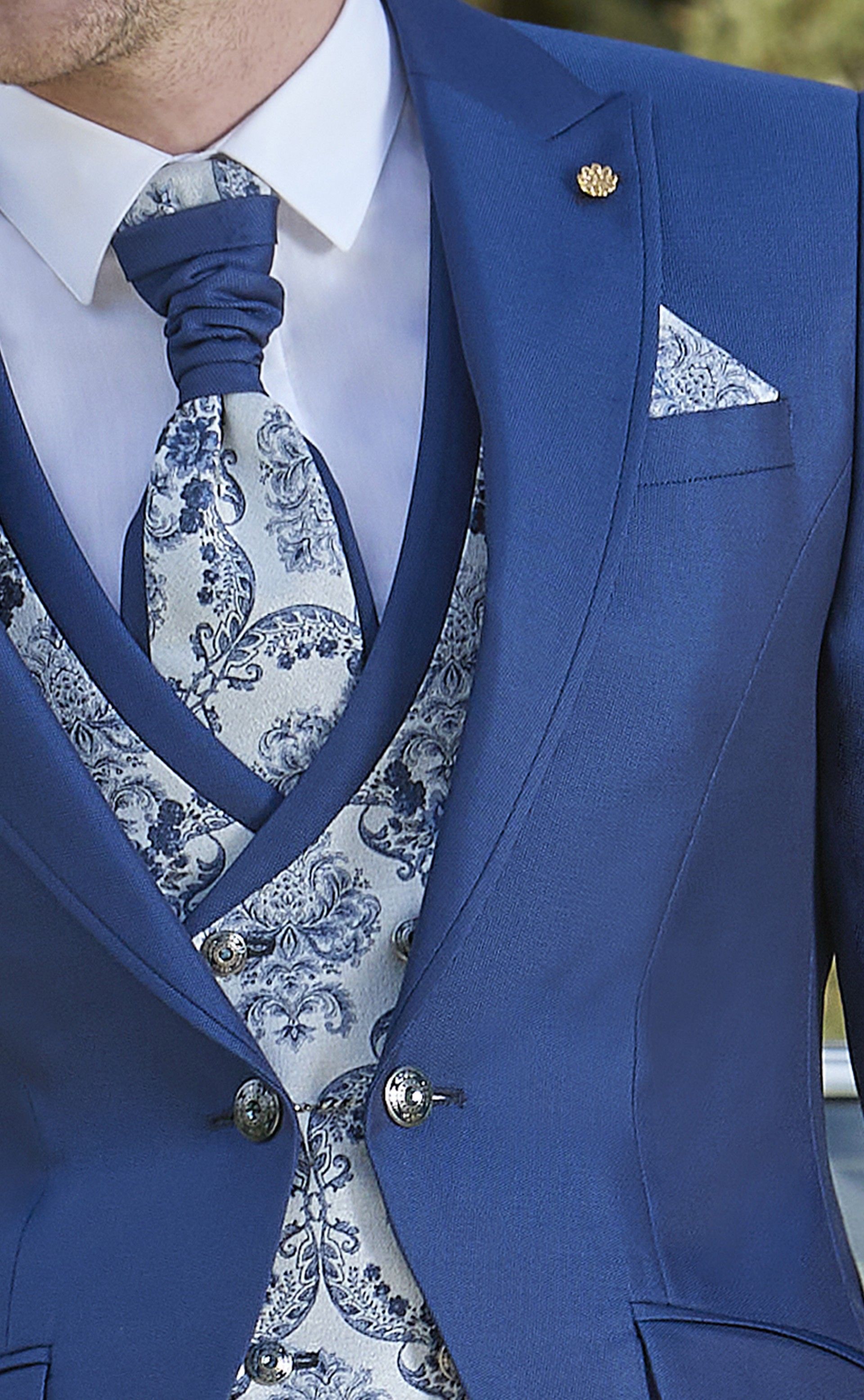 Blue and silver Groom's full Suit 42.25.320