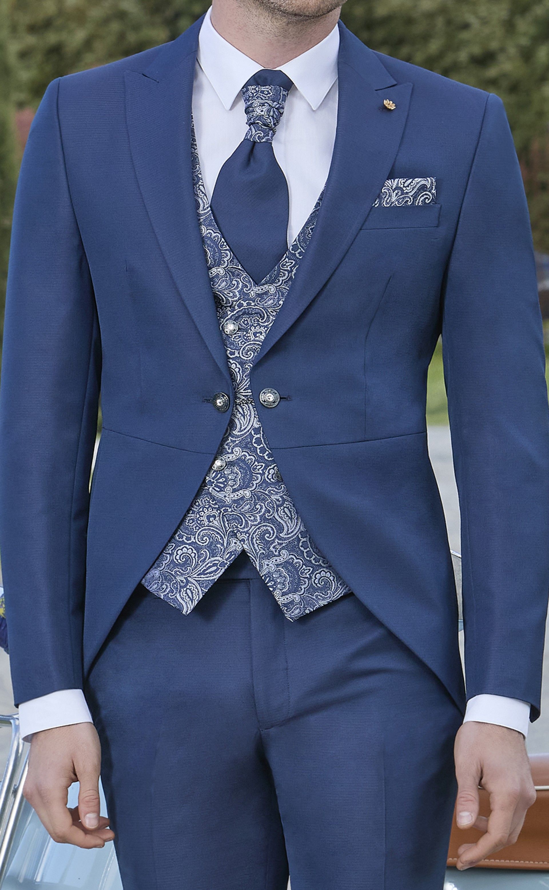 Dark blue Groom's Tuxedo 44.25.310A