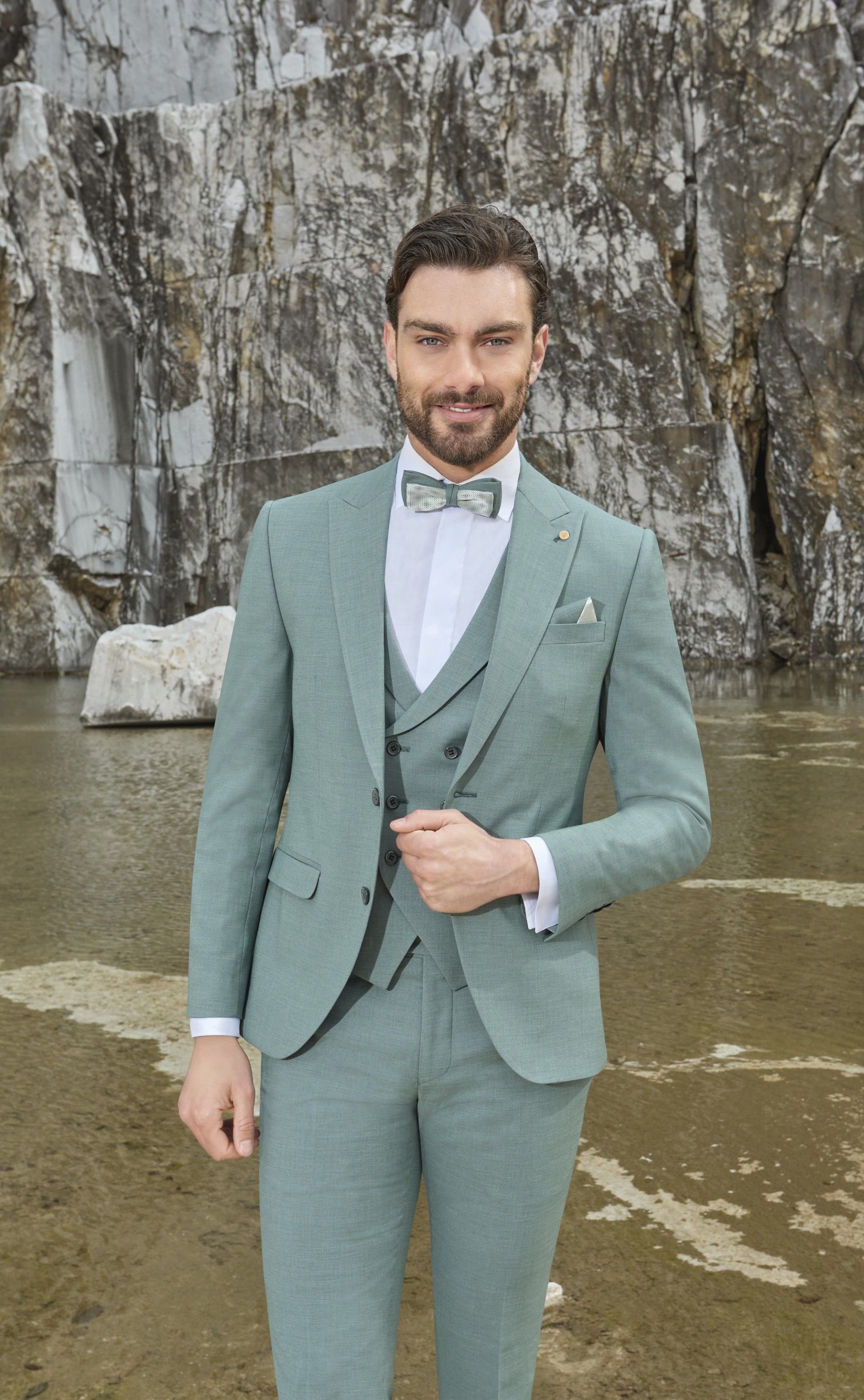 Green Groom Suit 85.25.812