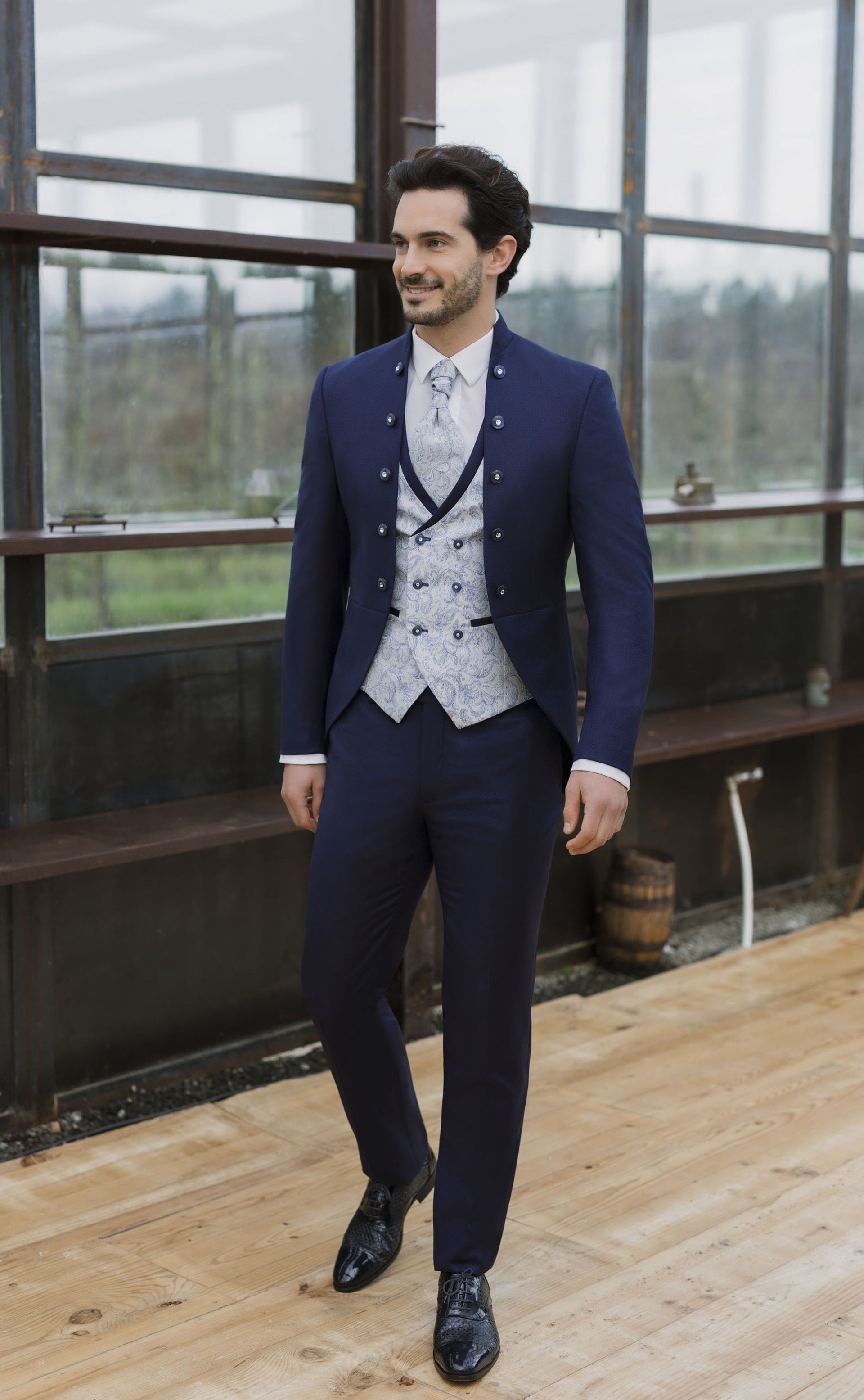 Traje de novio azul de lana con microdibujo ? Tejido Reda 06.26.310