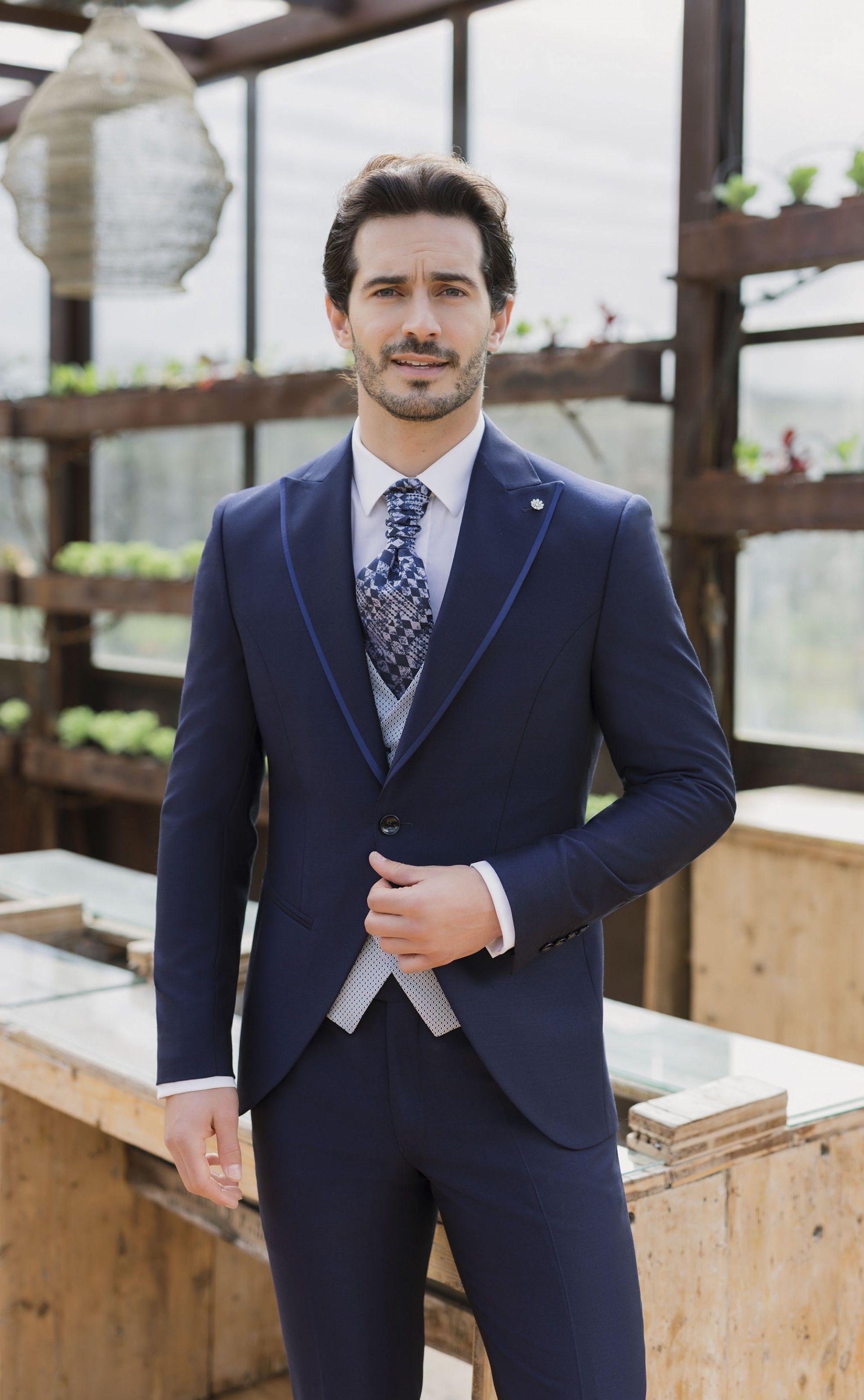 Traje de novio azul de lana ? Tejido Reda 07.26.310