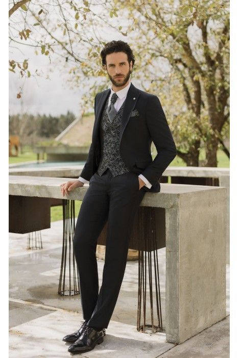 Dark Blue Wool Groom Suit with Micro Pattern ? Reda Fabric 15.26.300