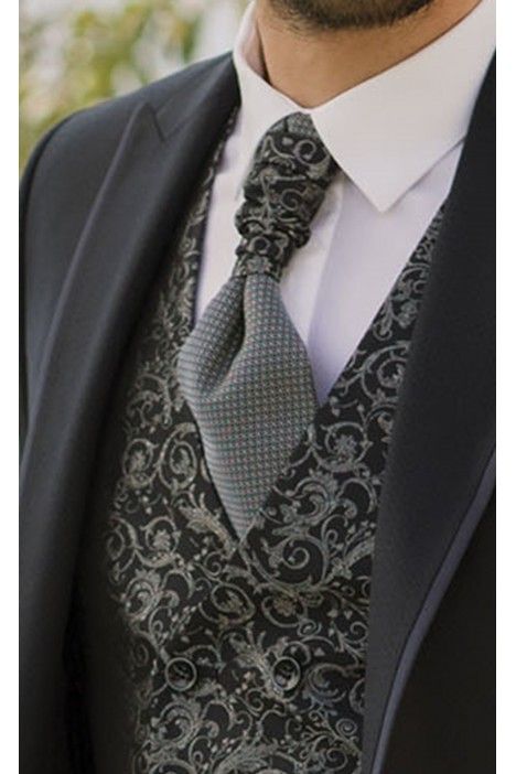 Dark Blue Wool Groom Suit with Micro Pattern ? Reda Fabric 15.26.300