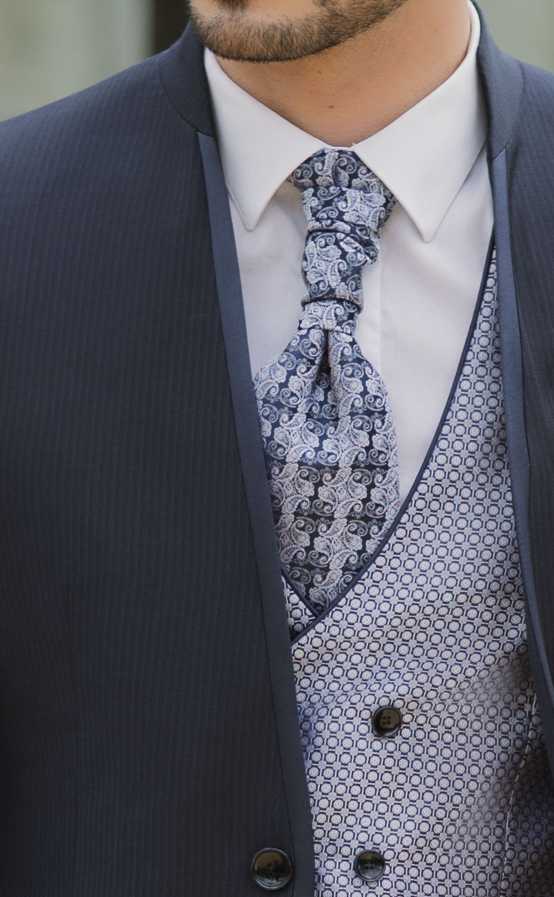 Costume de marié bleu foncé à rayures 16.26.300