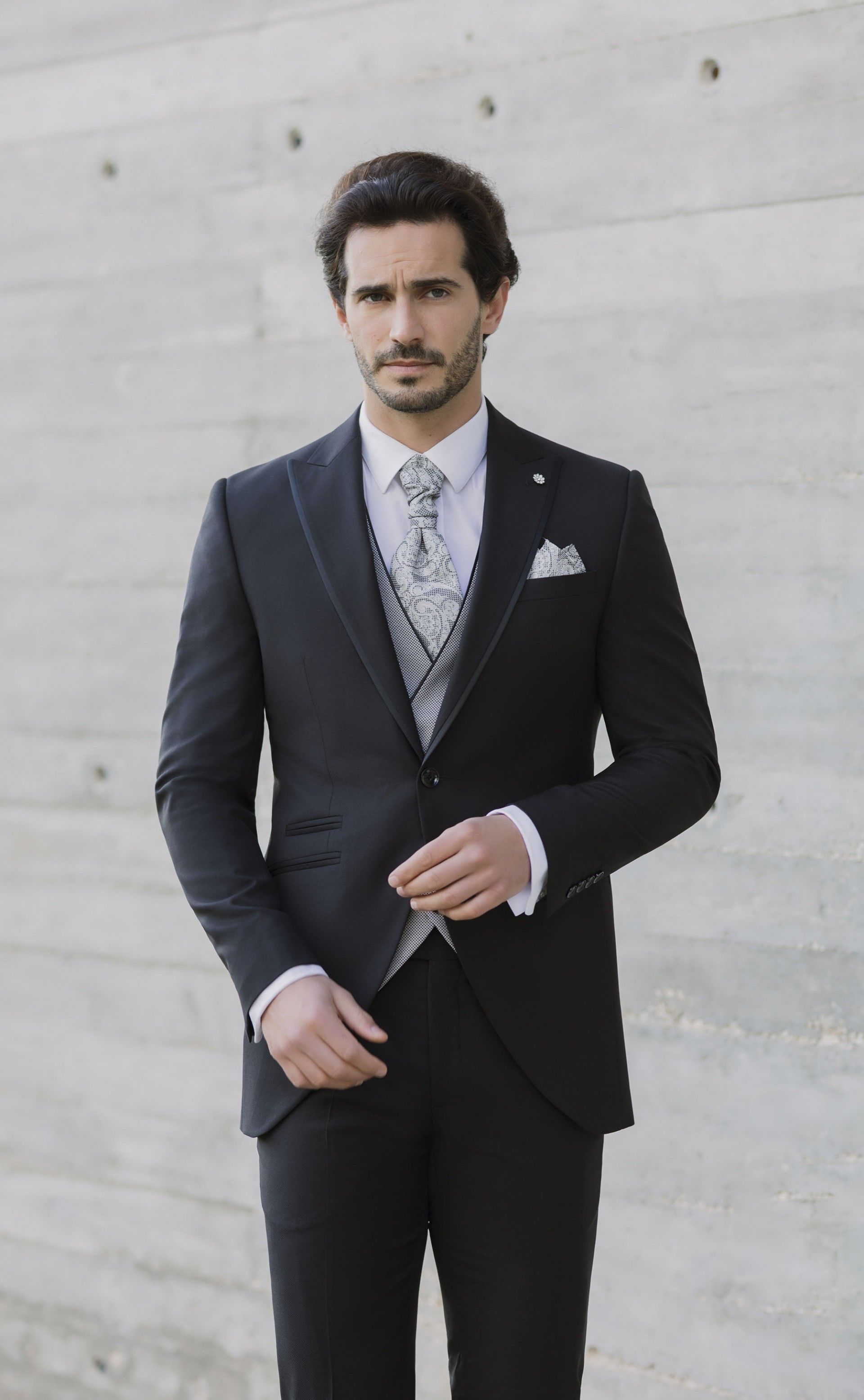 Traje de novio marrón de lana ? Tejido Guabello 27.26.001