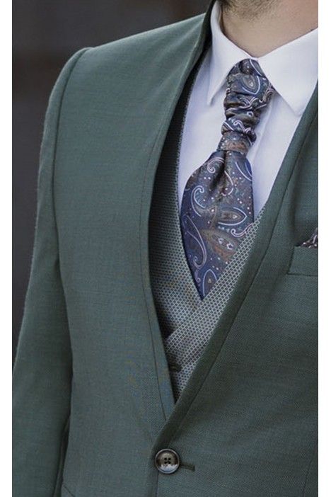 Green Wool Groom Suit with Micro Pattern ? Zignone Fabric 35.26.900 Green Wool Groom Suit with Micro Pattern ? Zignone Fabric 35.26.900