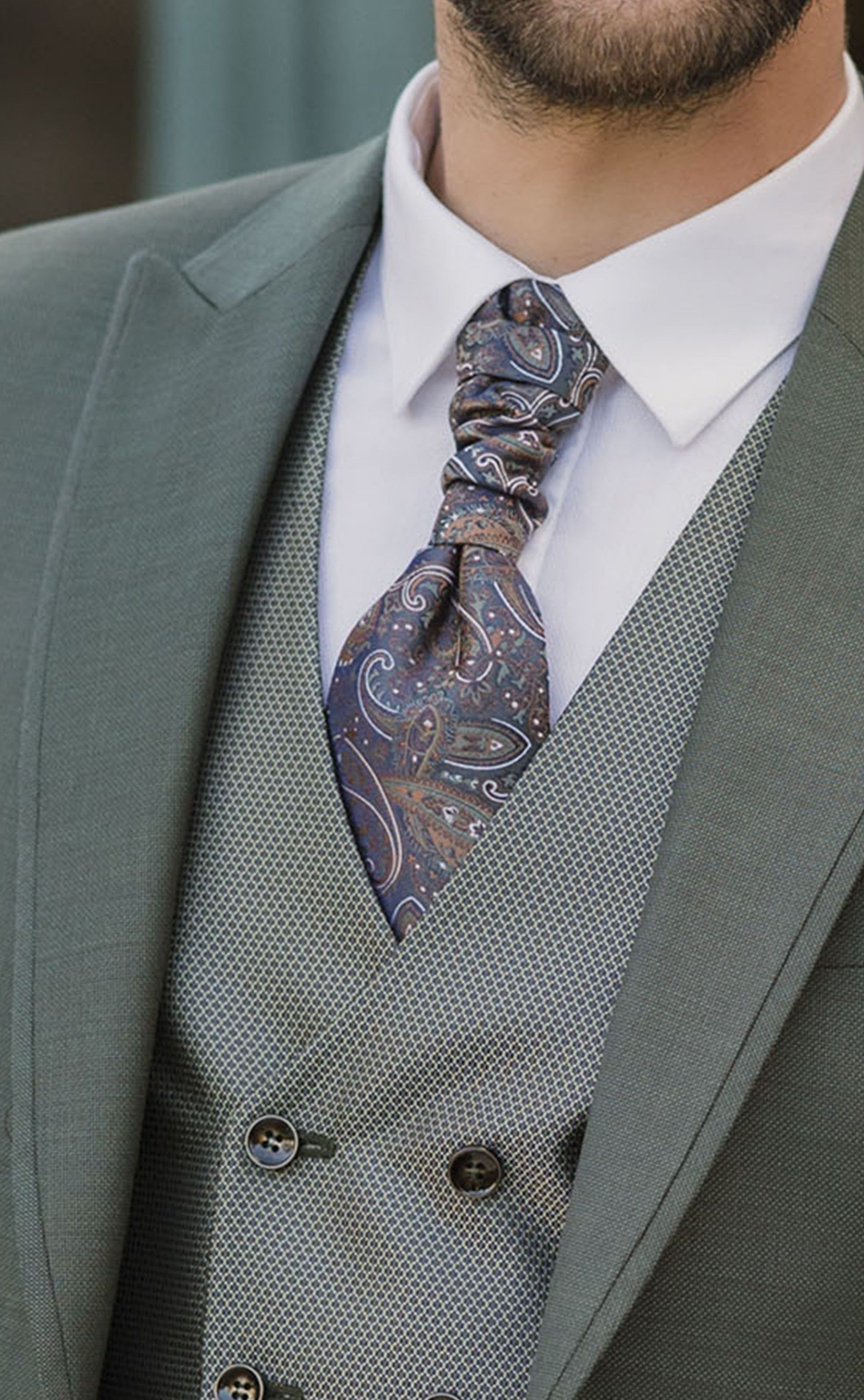 Green Wool Groom Suit with Micro Pattern ? Zignone Fabric 35.26.900A