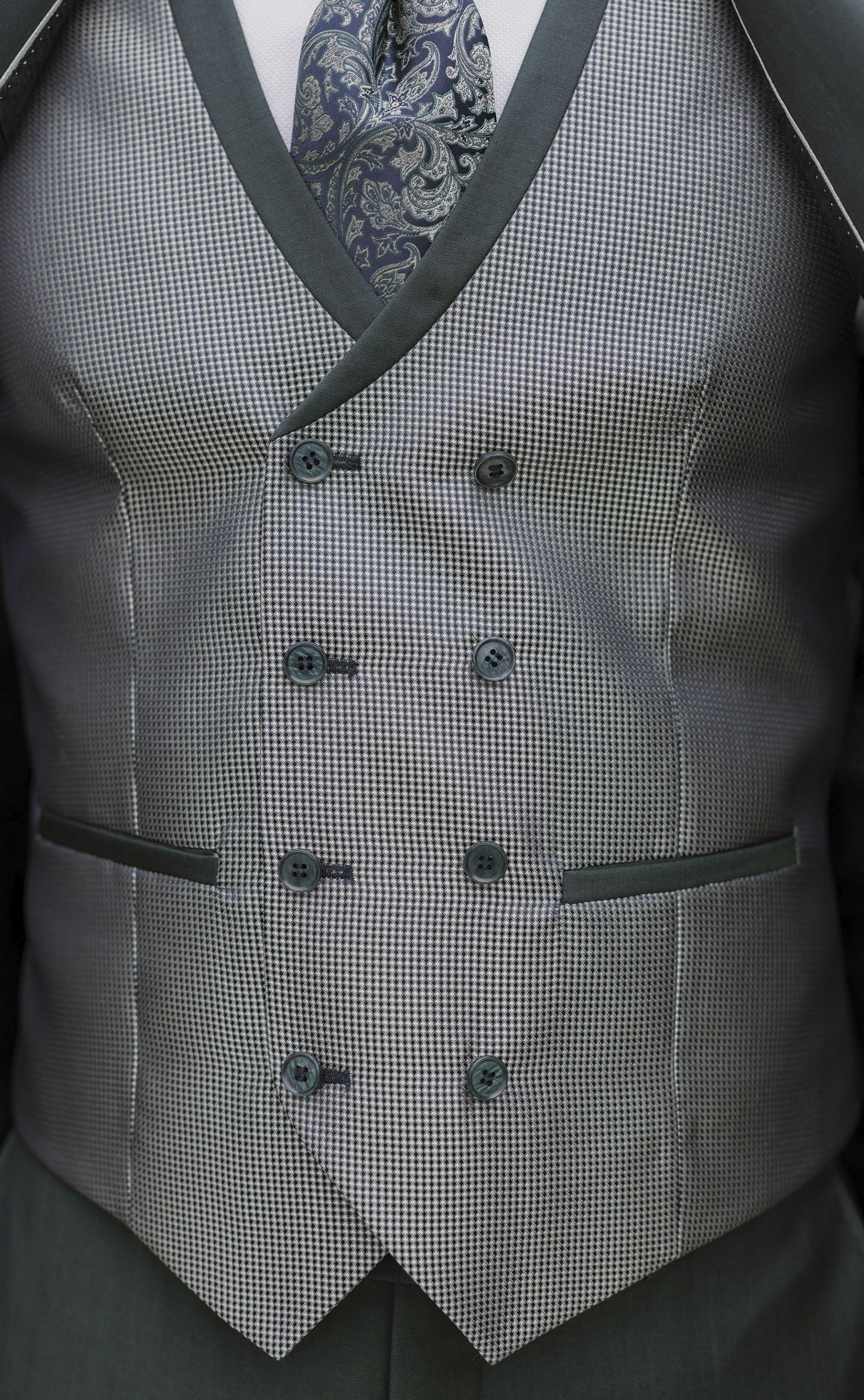 Traje de novio verde oscuro de lana ? Tejido Zignone 36.26.919