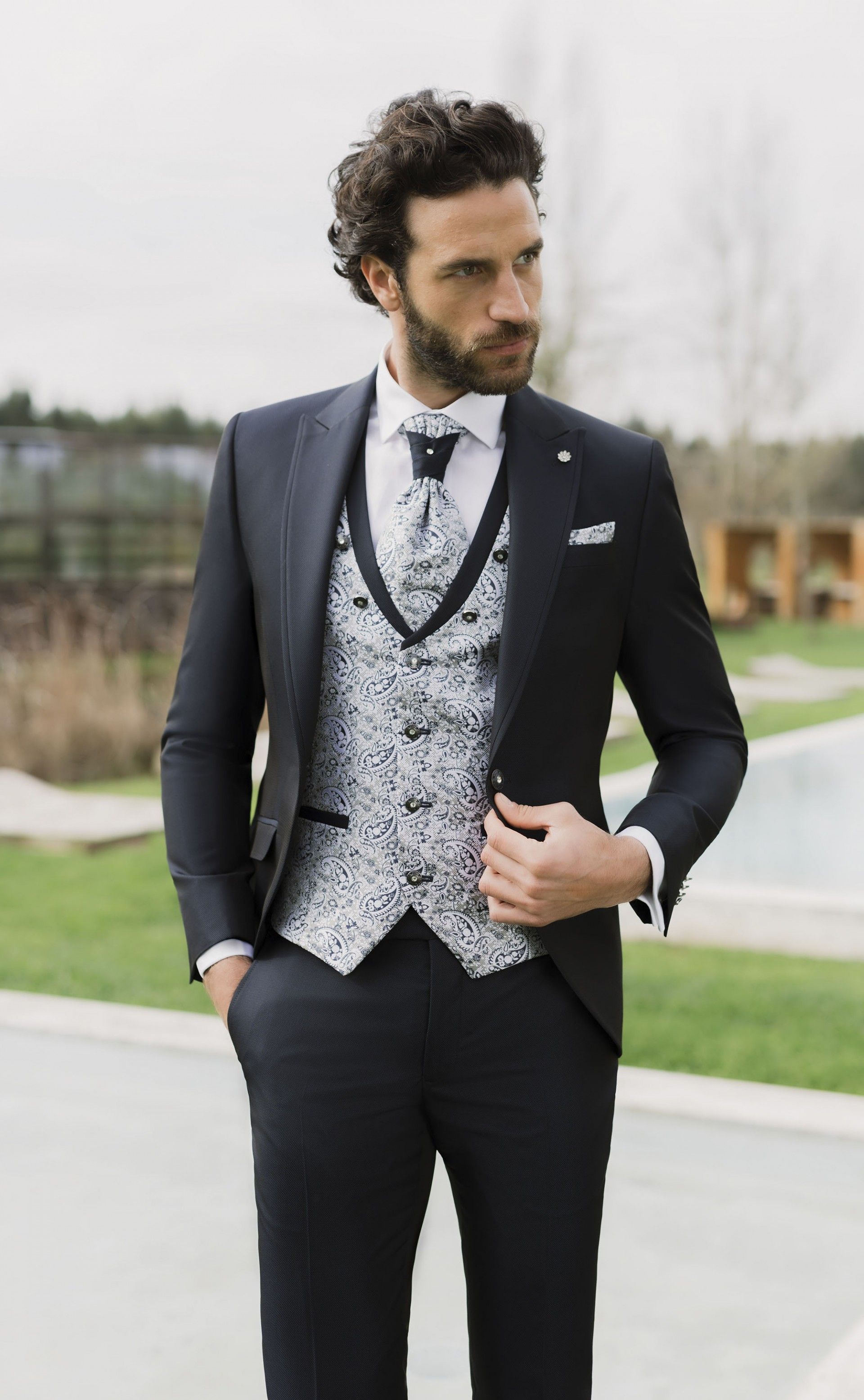 Traje de novio azul oscuro 51.26.303