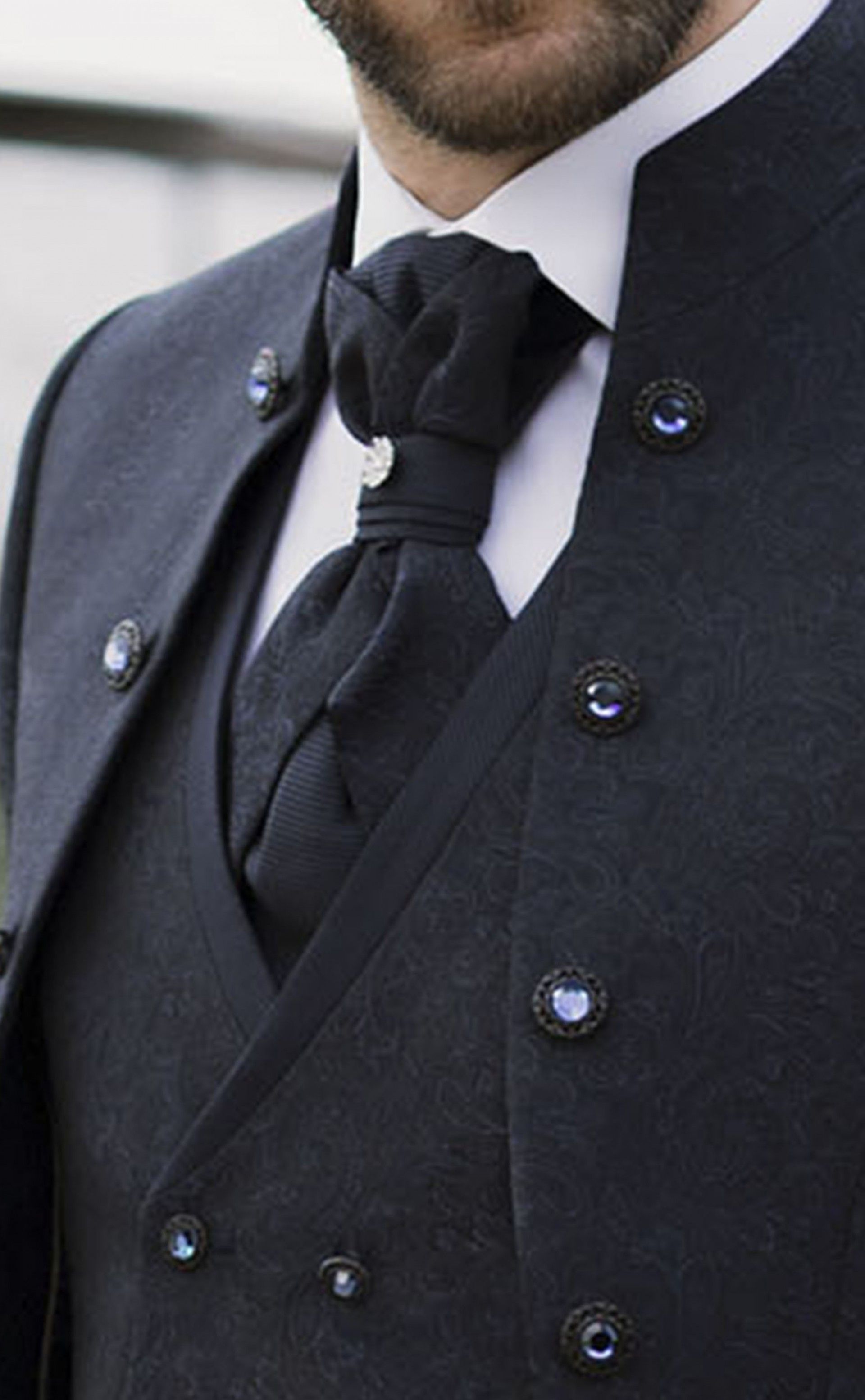 Traje de novio azul oscuro brocado 53.26.300