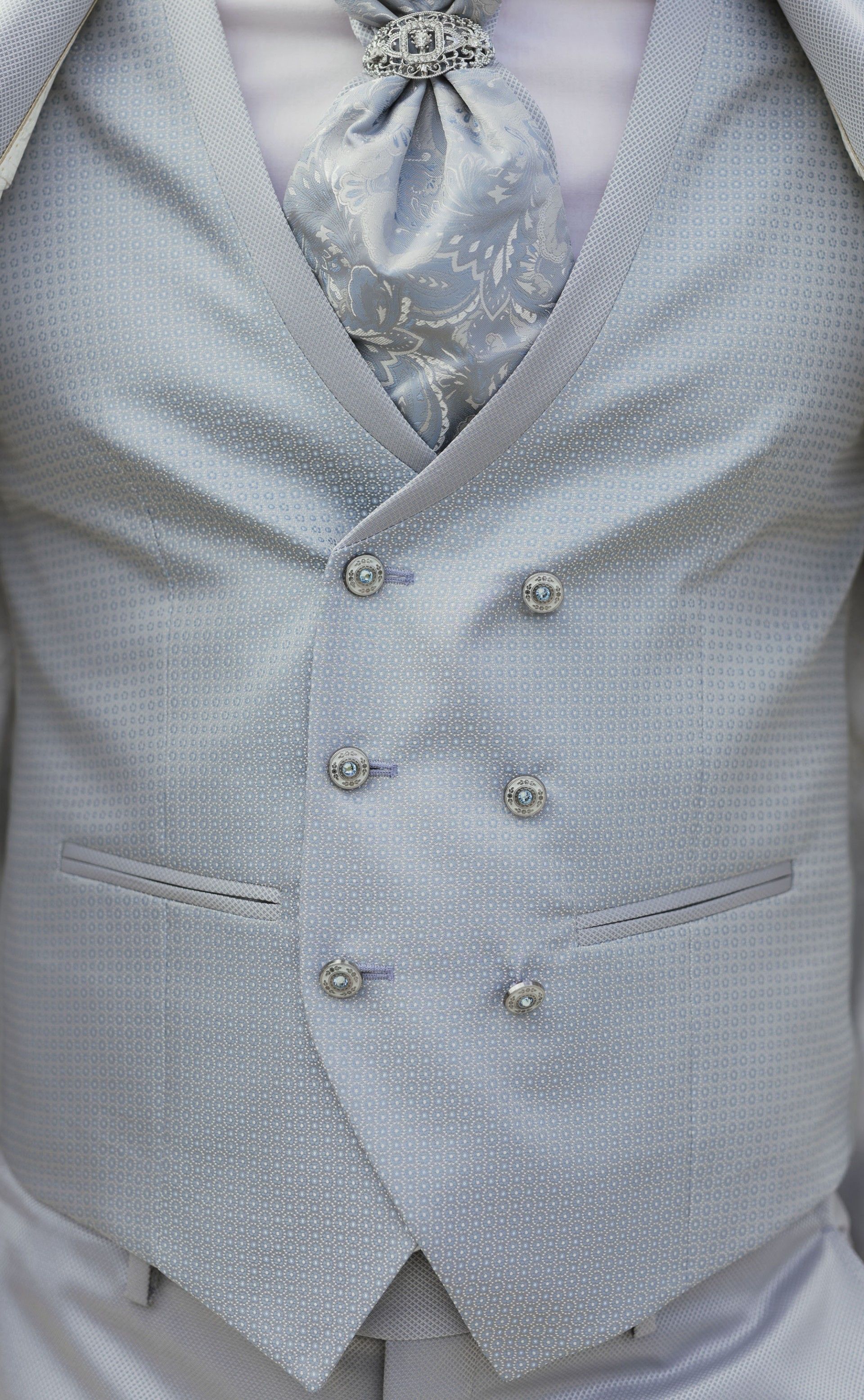 Traje de novio azul claro con microdibujo 61.26.290