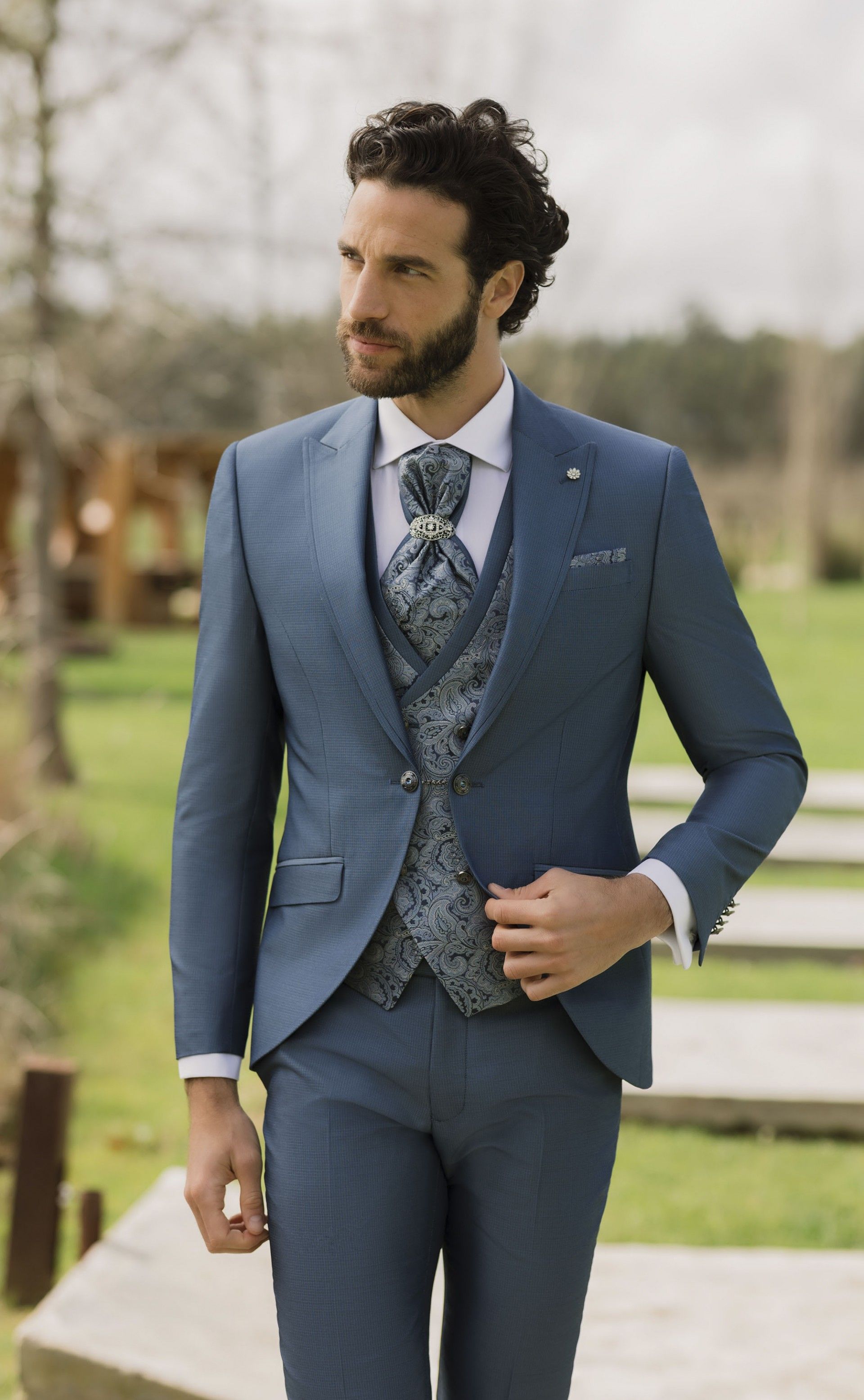 Traje de novio azul cielo con microdibujo 2.26.201