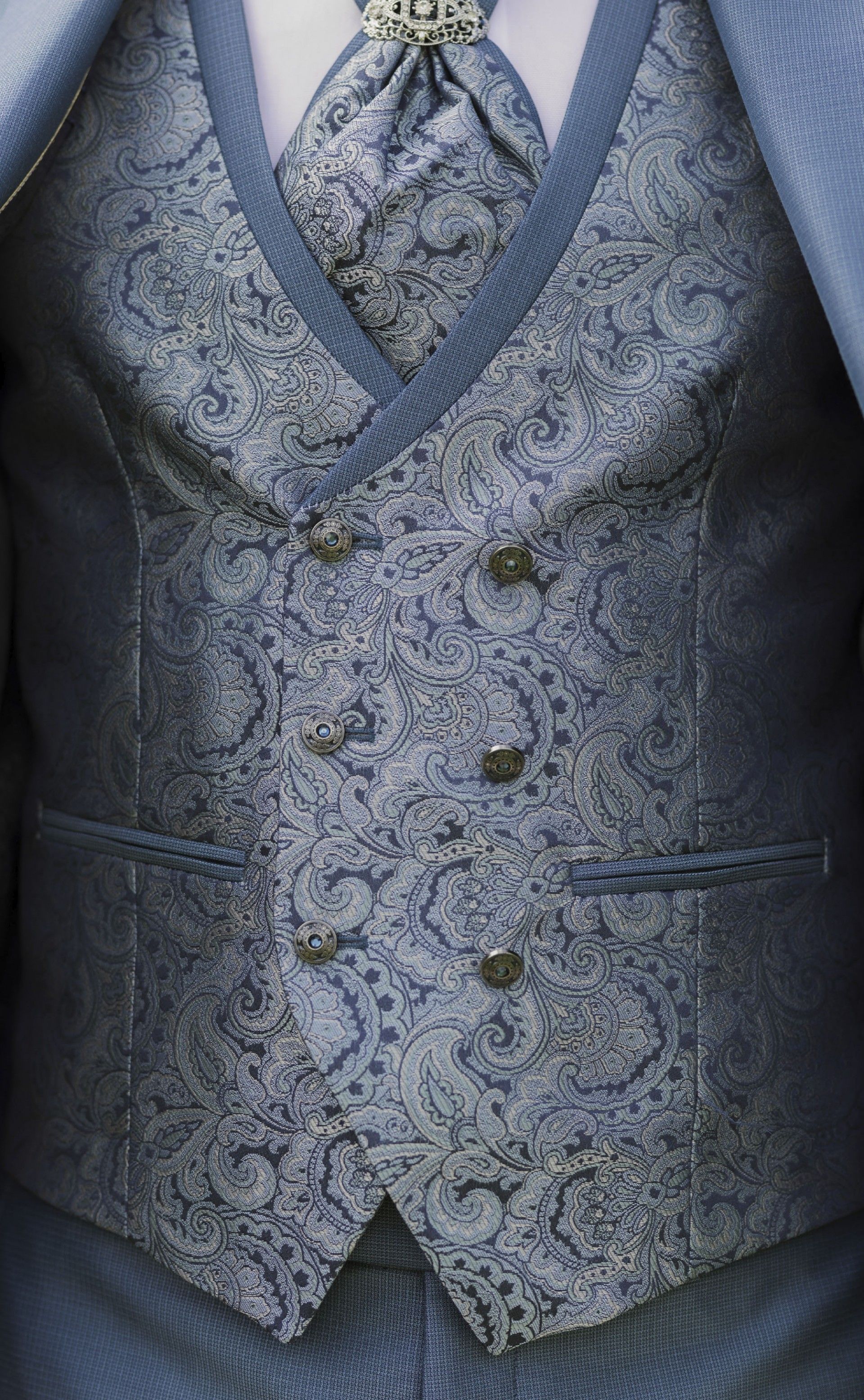 Traje de novio azul cielo con microdibujo 2.26.201