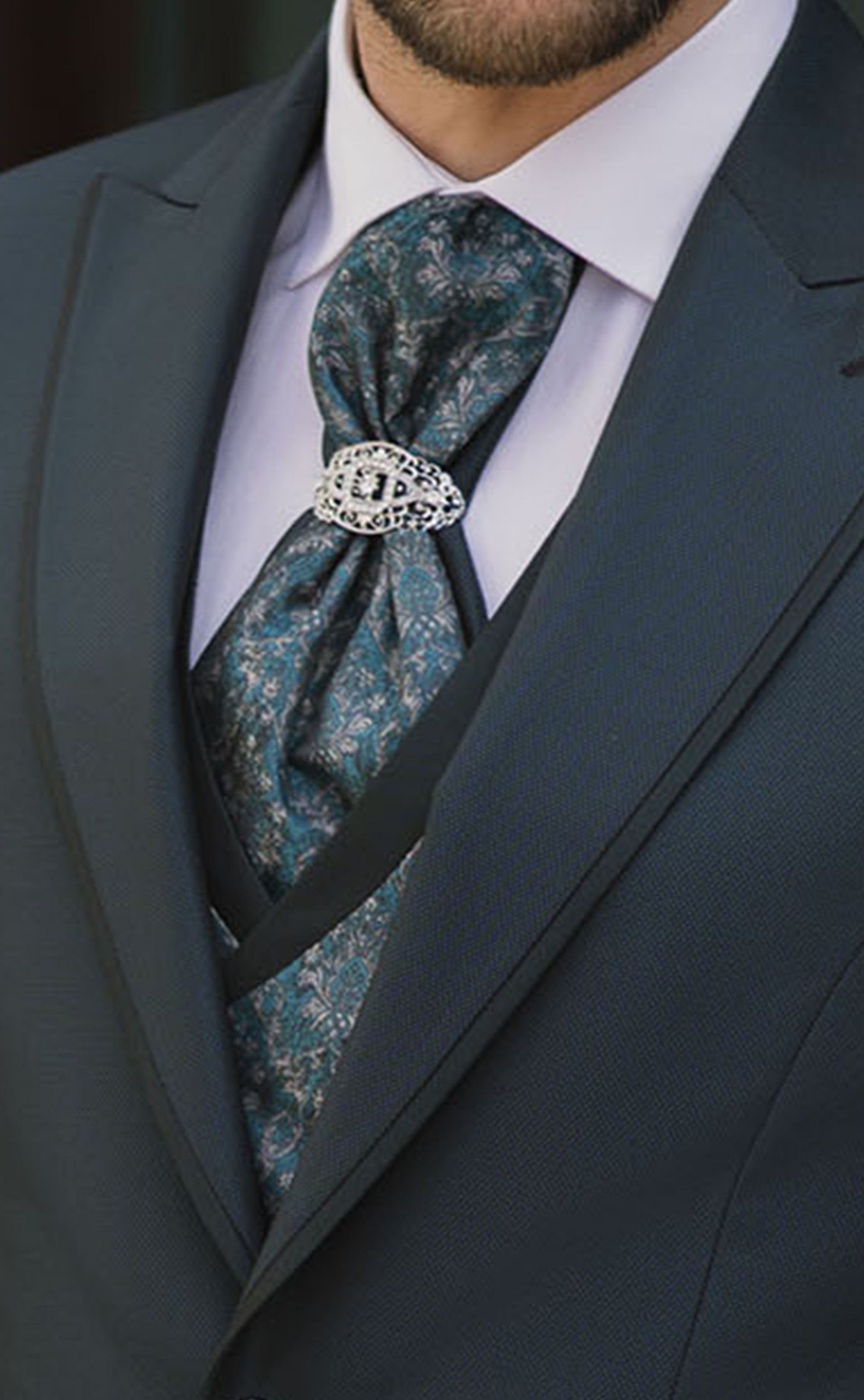 Dark Green Groom Suit 68.26.911