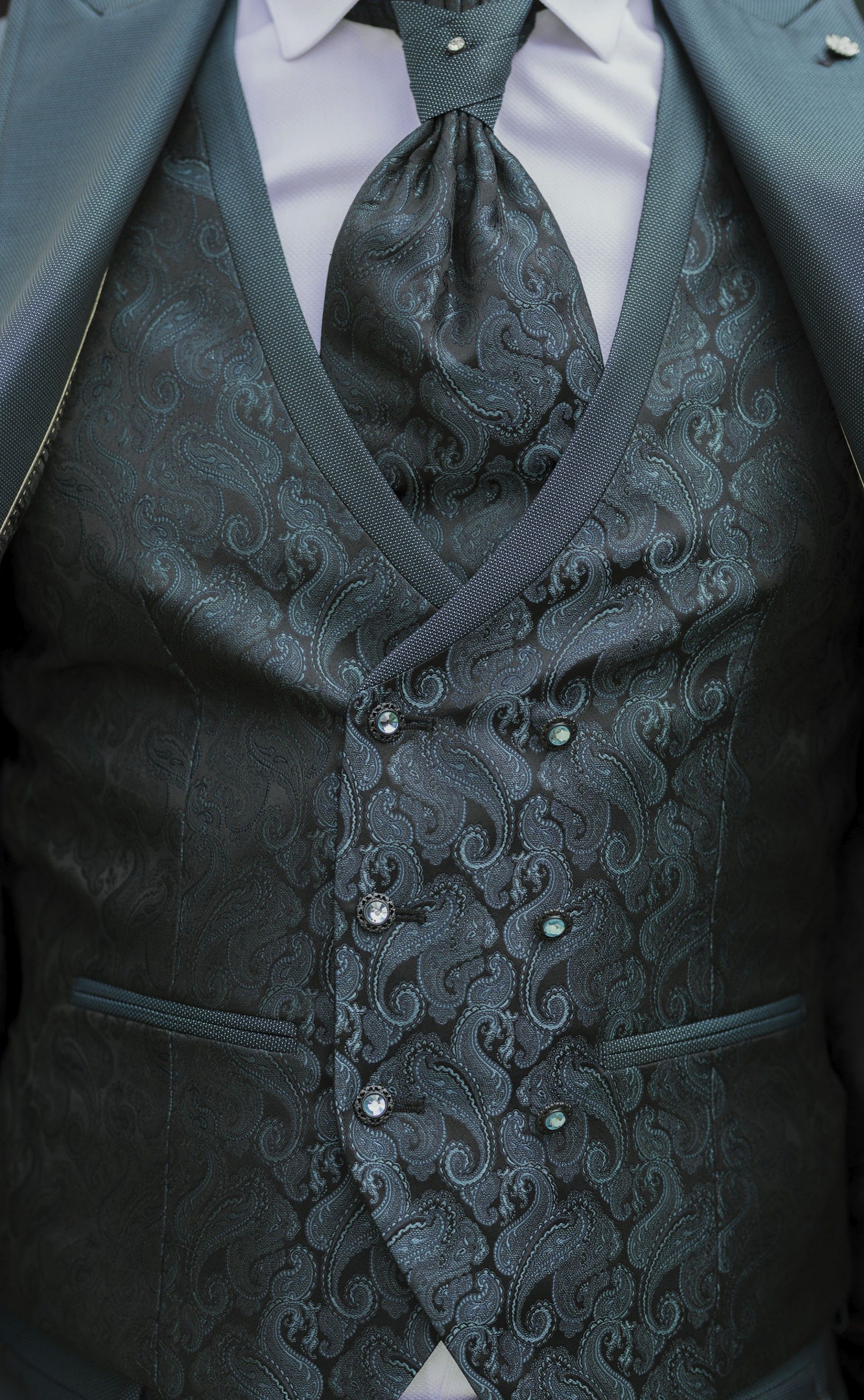 Green Groom Suit 69.26.901