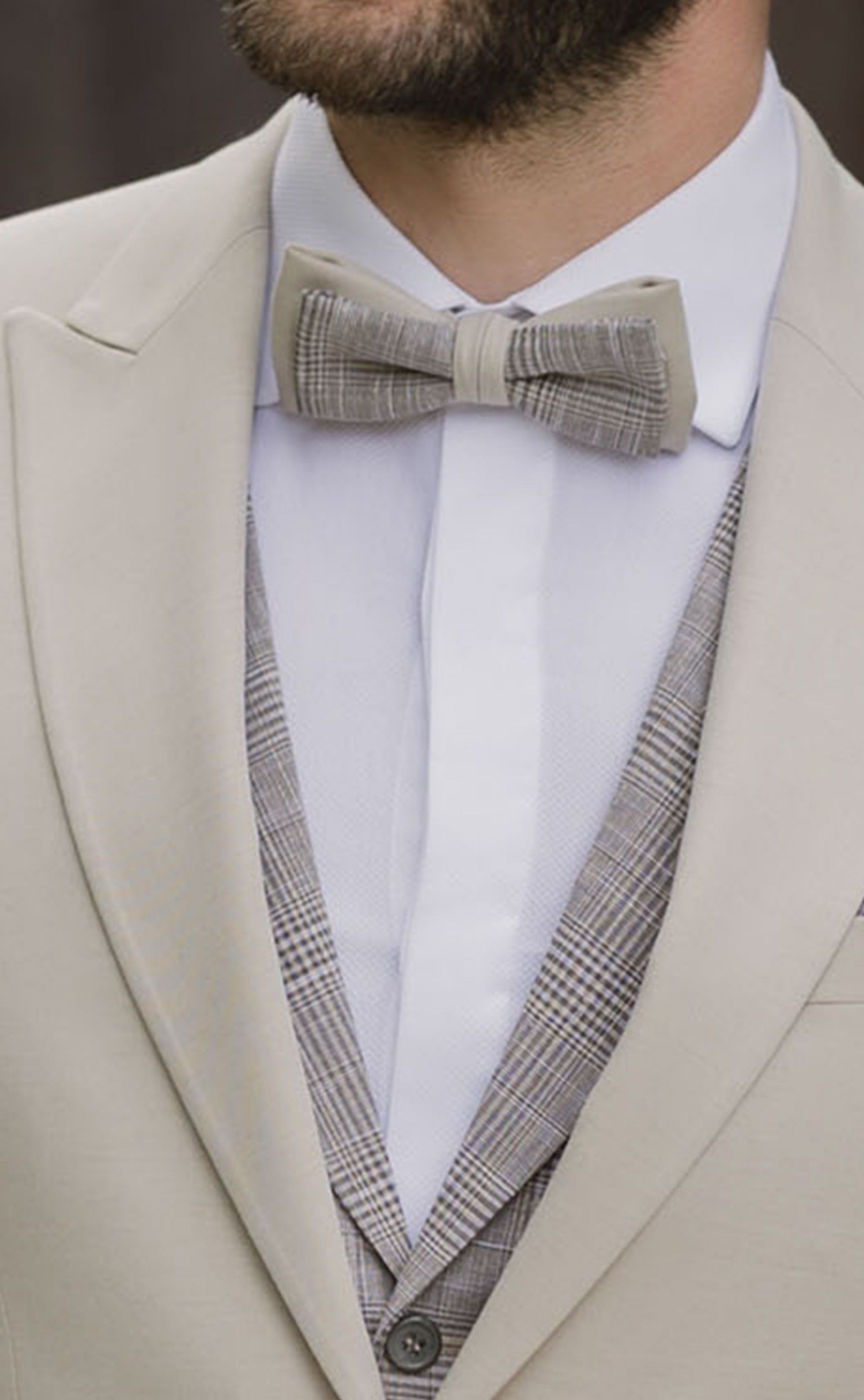 Beigefarbener Bräutigamanzug 74.26.690