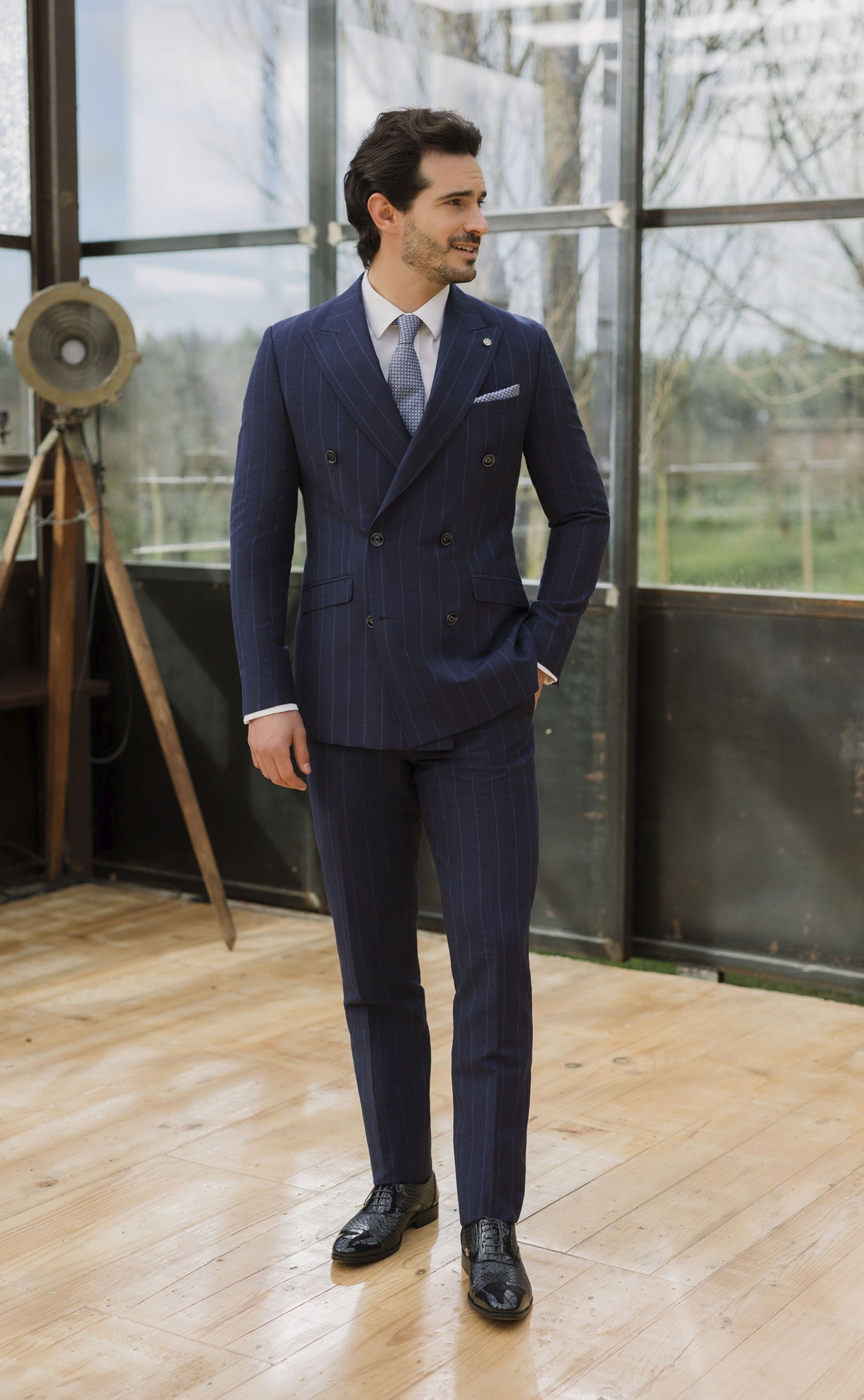 Traje de novio en lana y lino azul con rayas ? Tejido Angélico 02.26.310A