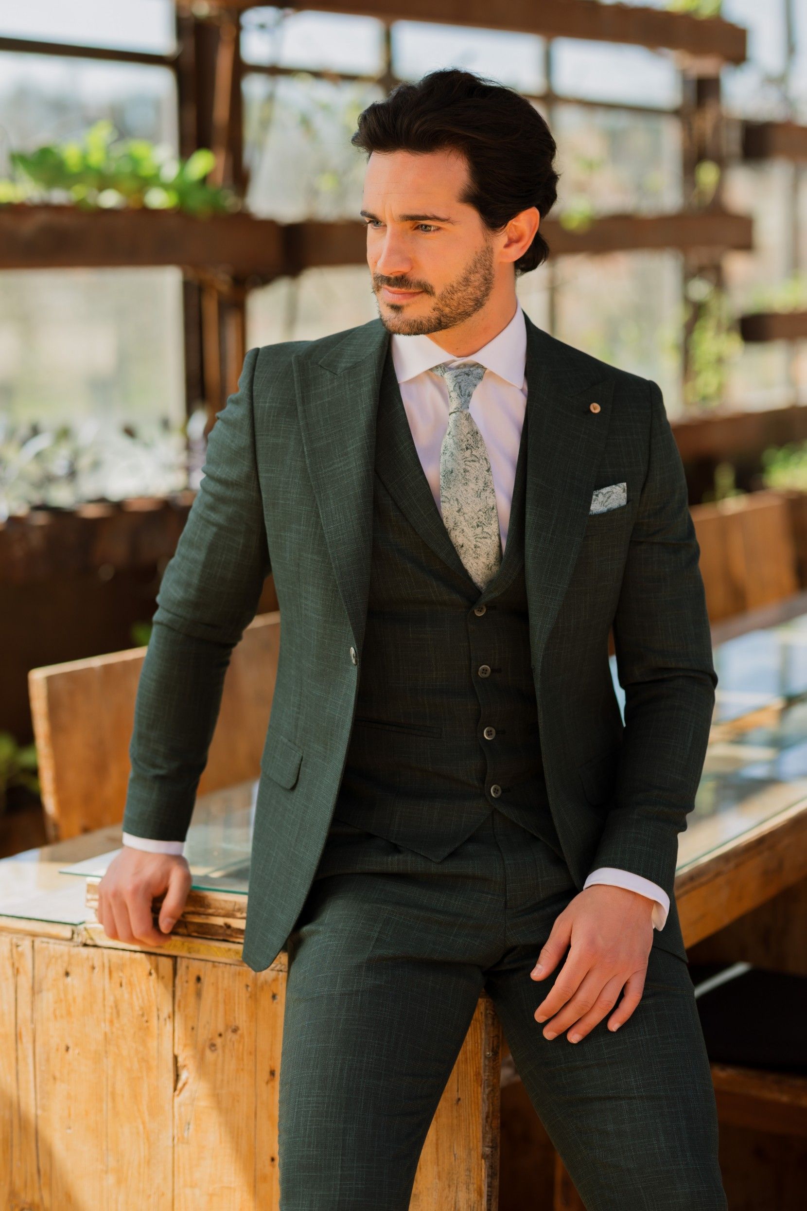 Be Ready: The Groom's Guide to Wedding Preparation Excellence